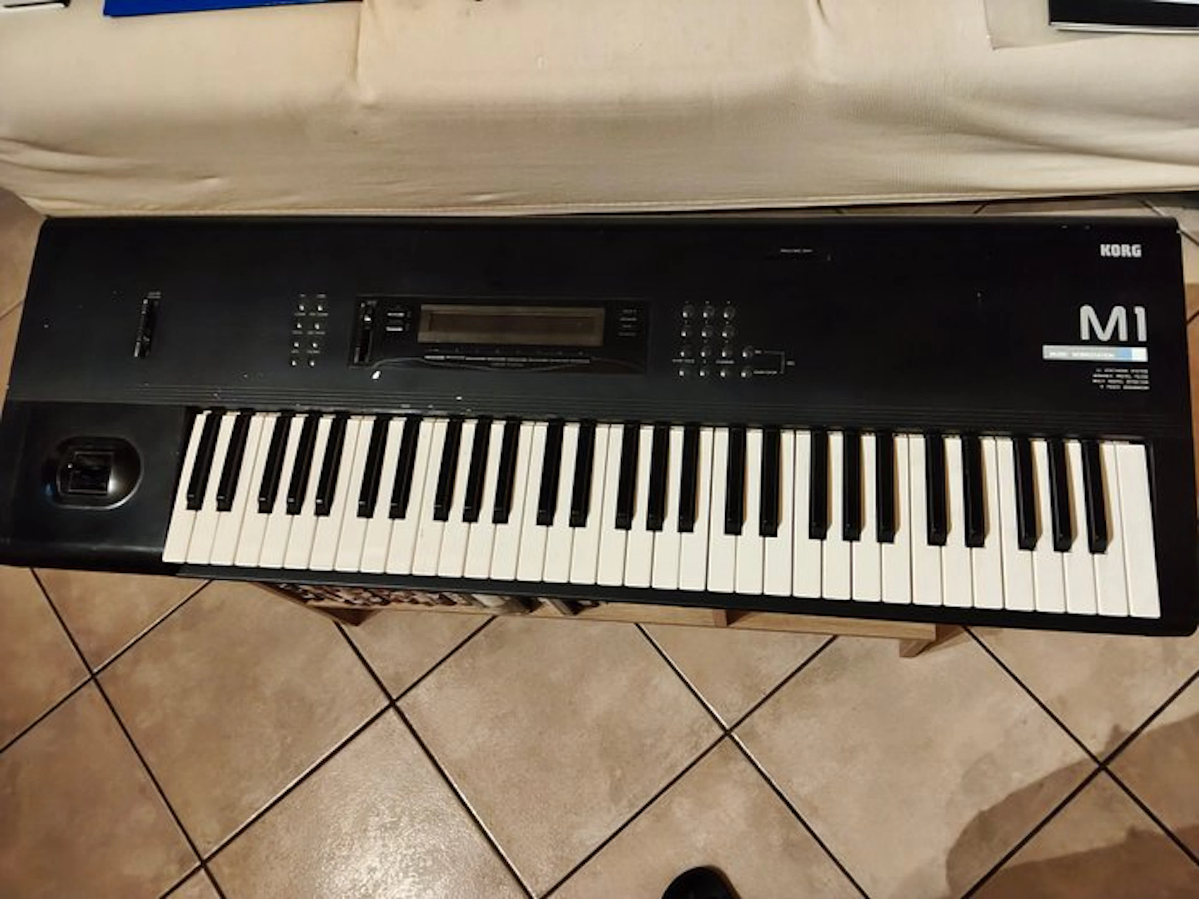 Korg - M1 - - Keyboard - Japan - 1988 (No reserve price)
