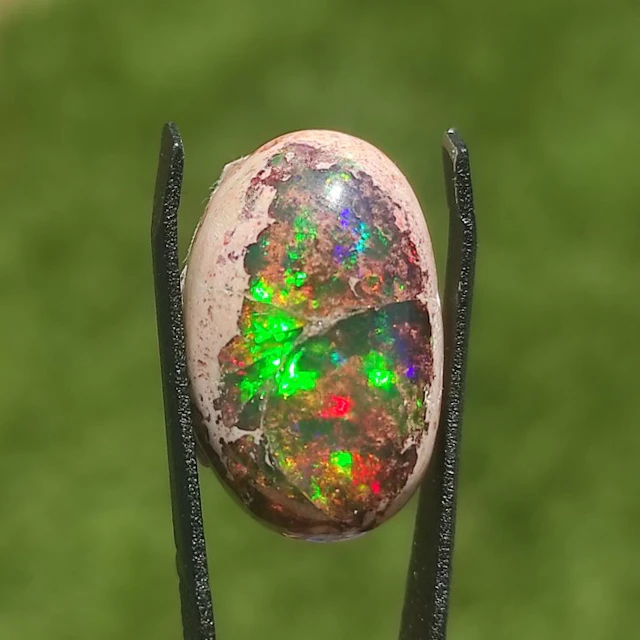 Fire Opal Crystal on matrix - Height: 1 cm - Width: 1.5 cm- 3.6 g - (1)