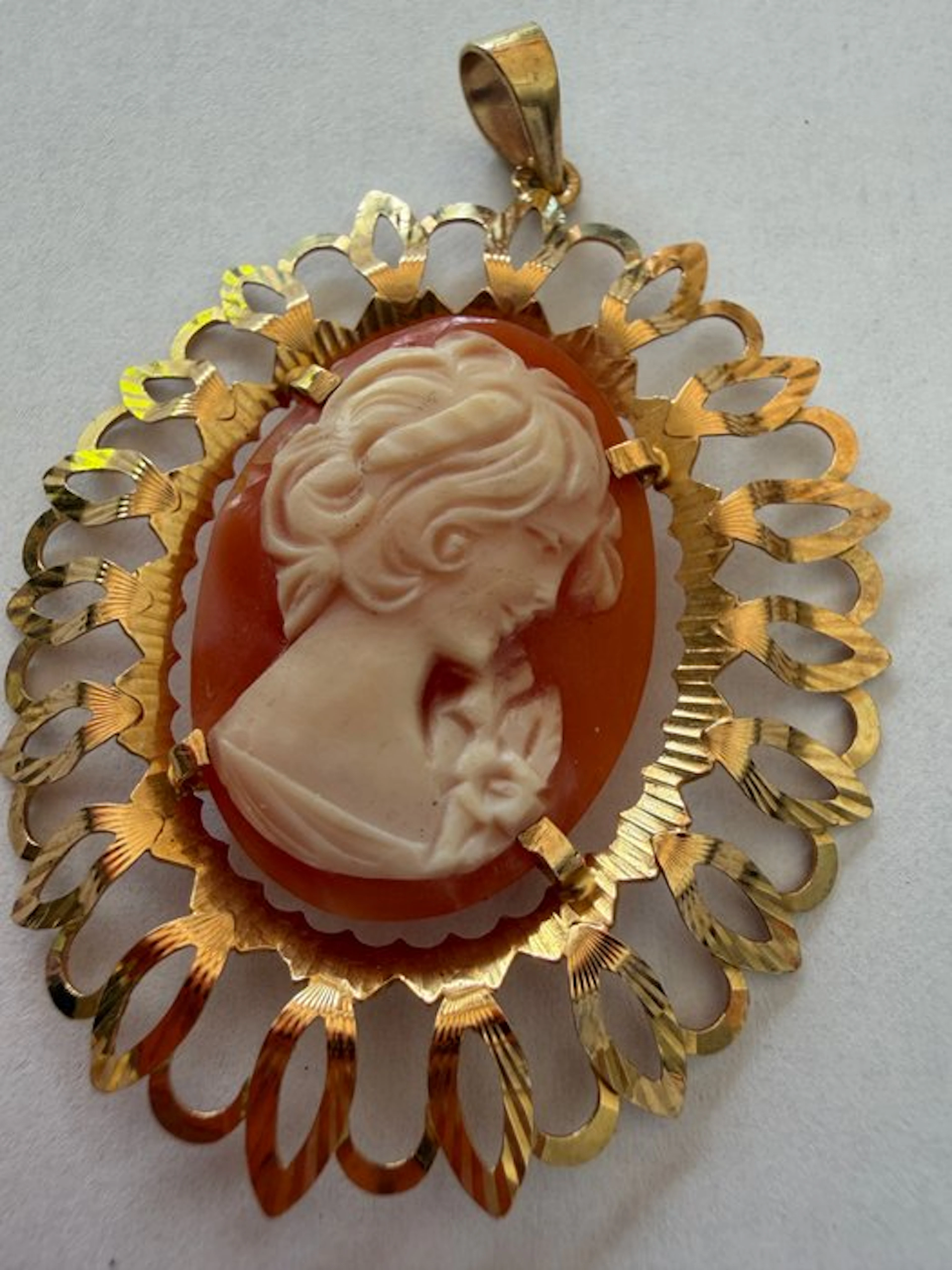 Cameo - 18 kt. Yellow gold