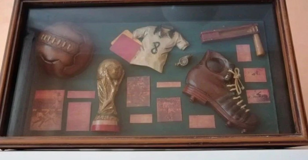 shadow box, soccer