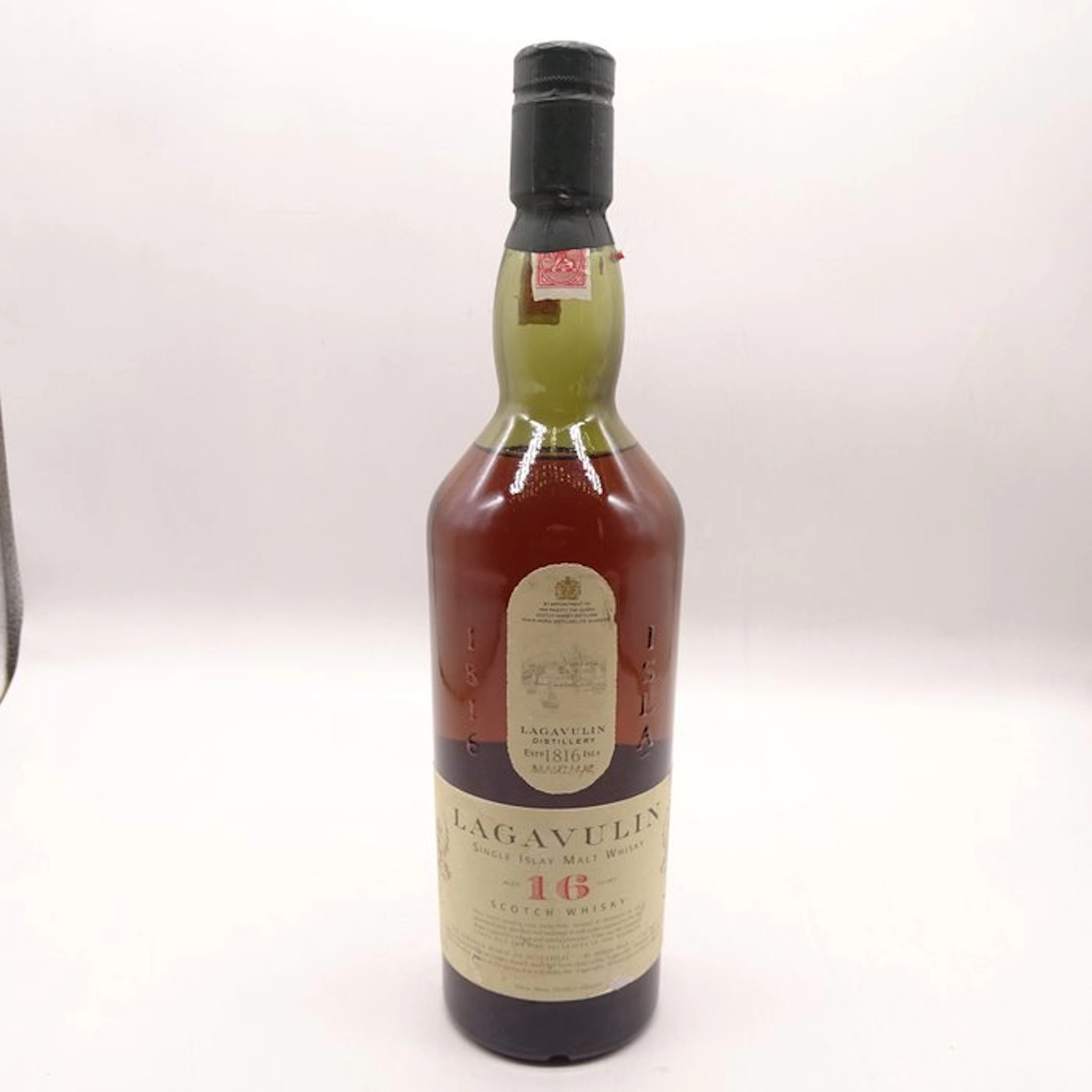 Lagavulin 16 years old White Horse - b. 1990s - 70cl