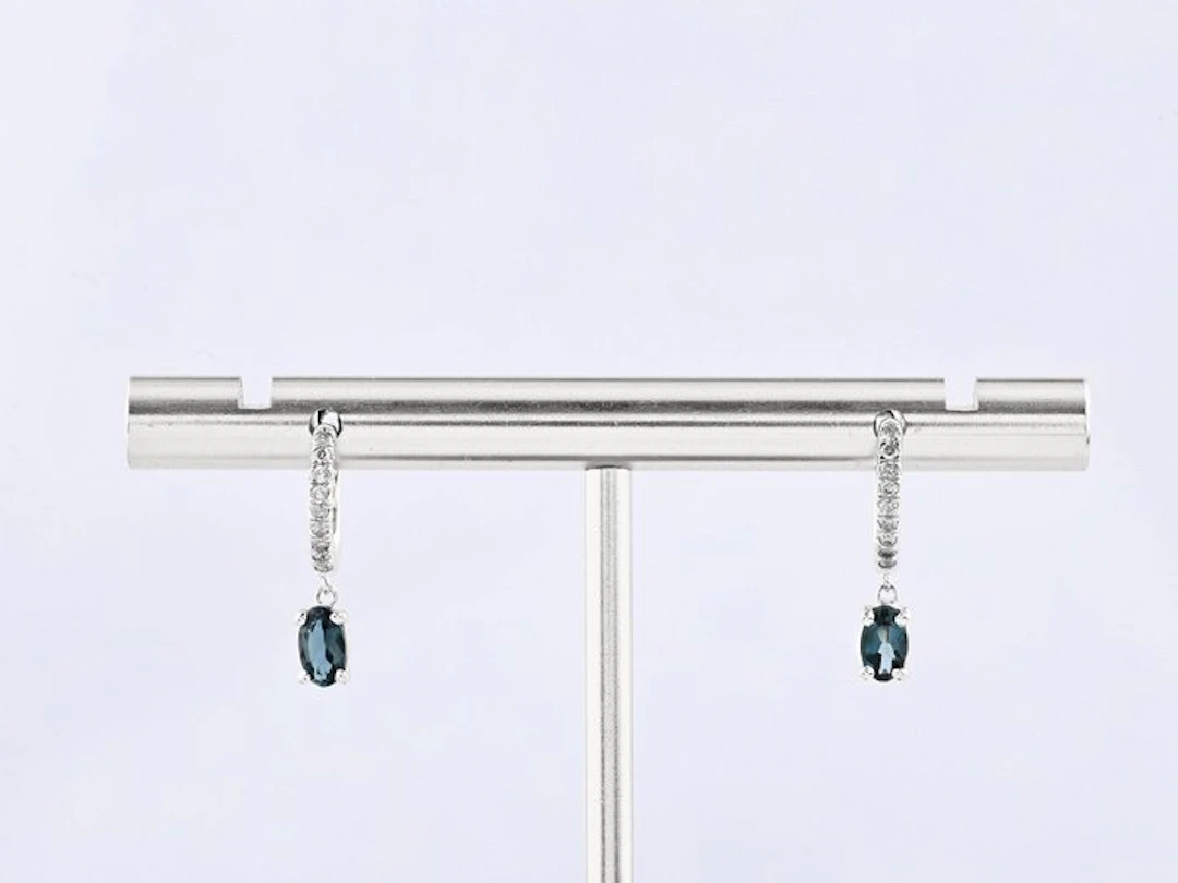 No reserve price - Earrings - 14 kt. White gold - 0.72ct. tw. Topaz - Diamond