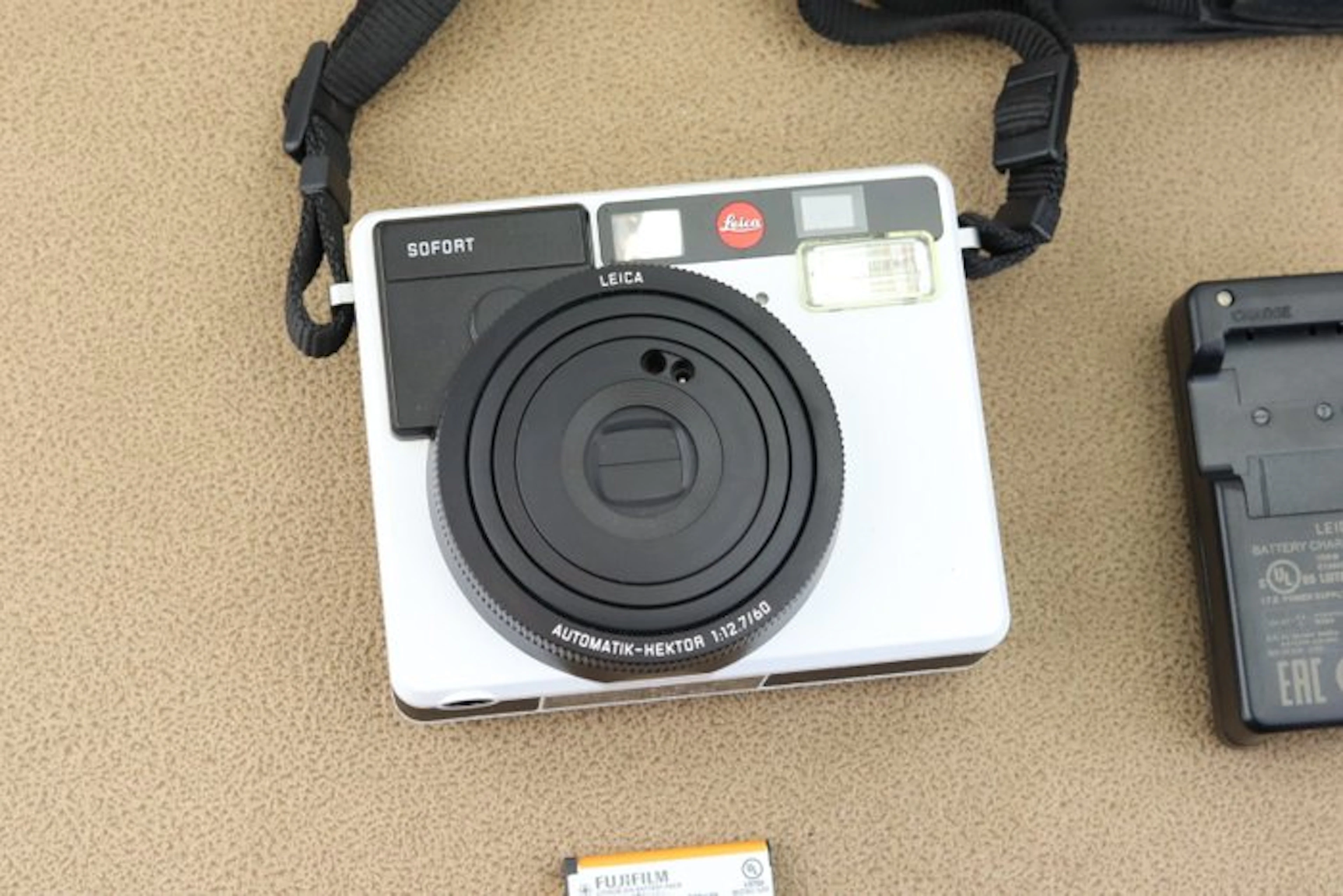 Leica Sofort Digital compact camera