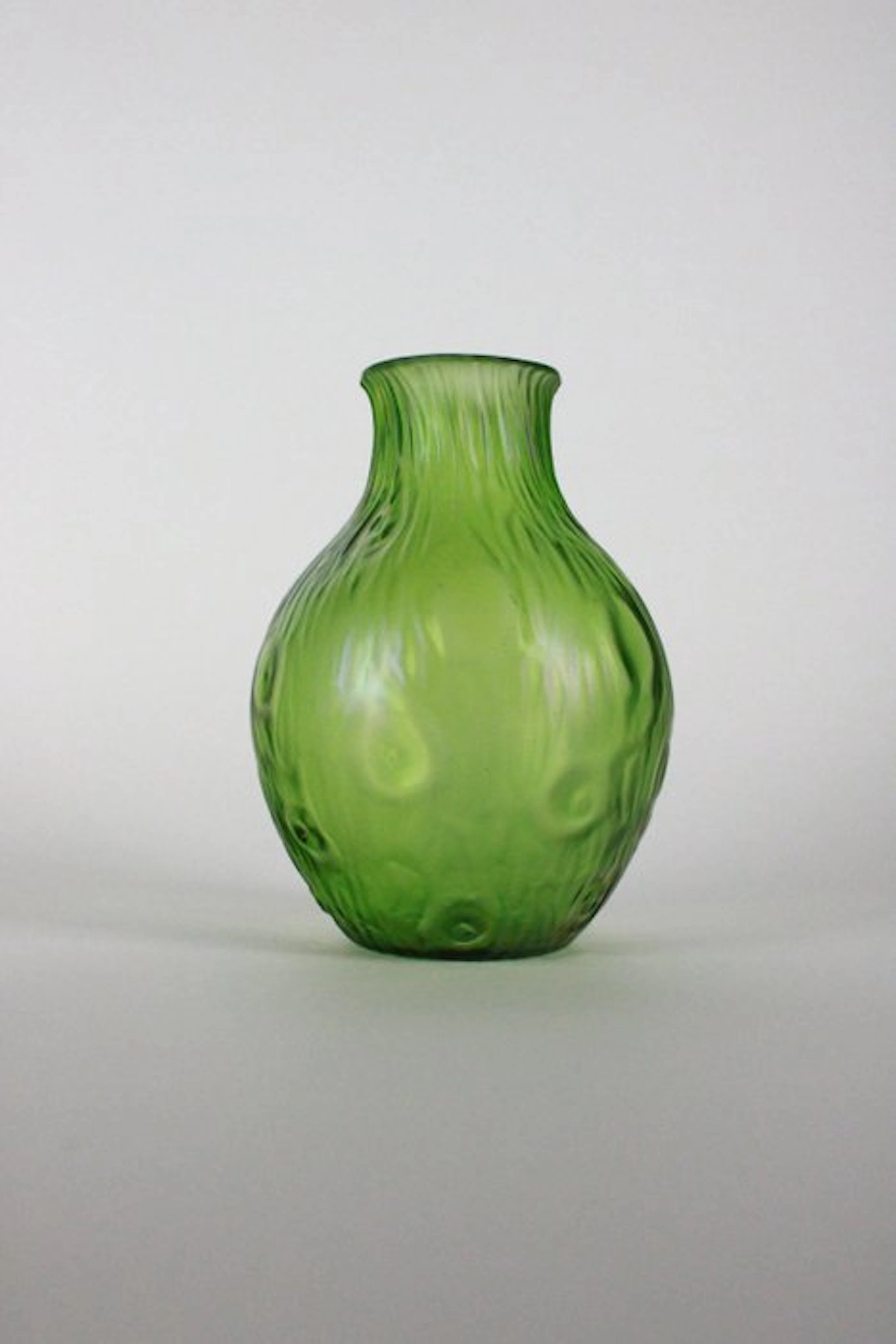Lötz Witwe, Loetz - Vase - 'Rusticana' - Iridescent glass