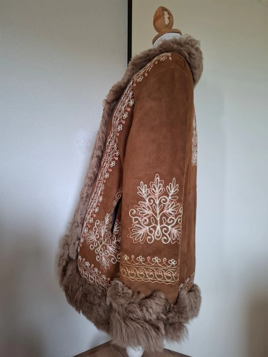 Afghanistan, Artisan Furrier - Leather jacket