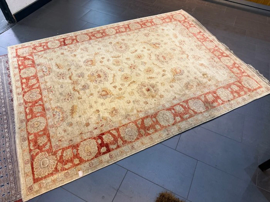 Usak tapijt - Carpet - 235 cm - 175 cm - Usak carpet 235 x 175 cm