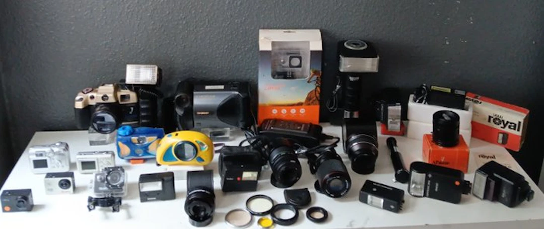 Various digital & analog Digital compact camera