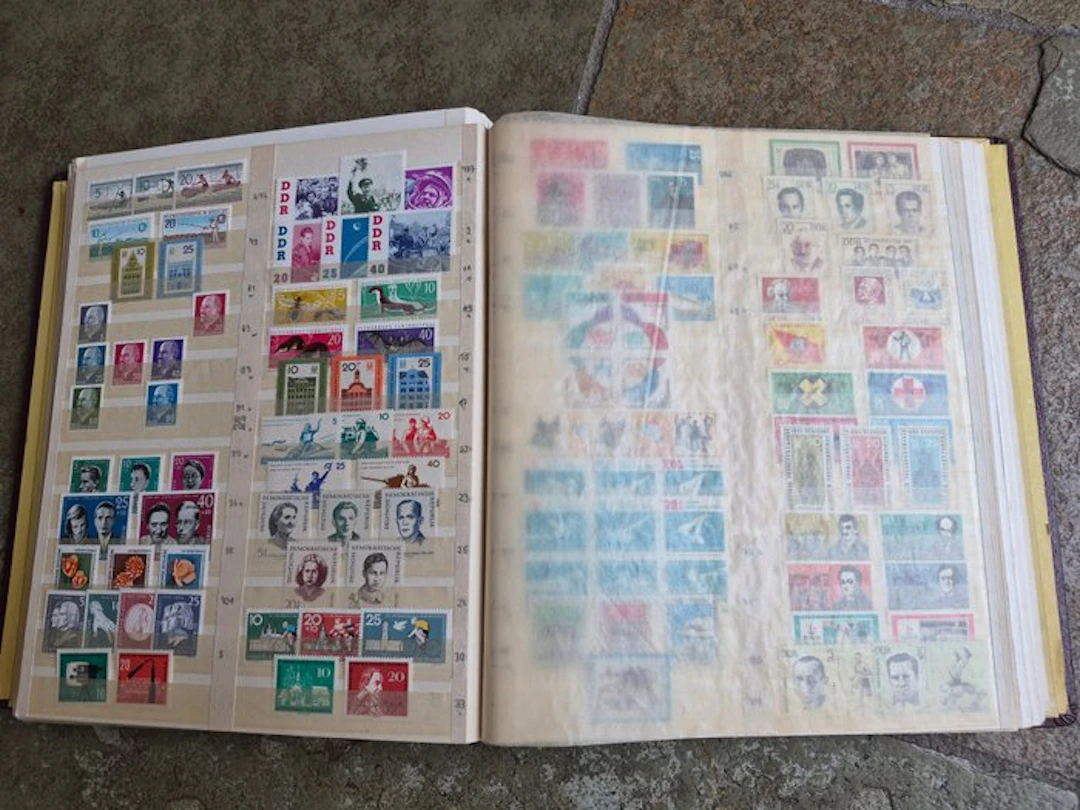 GDR 1949/1990 - Collection of mint stamps and blocks