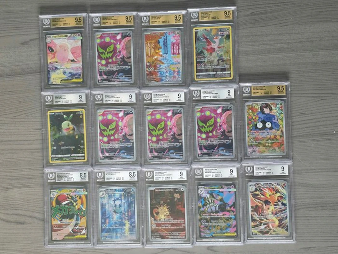 Pokémon - 14 Graded card Foil, Full art - Beckett 9.5