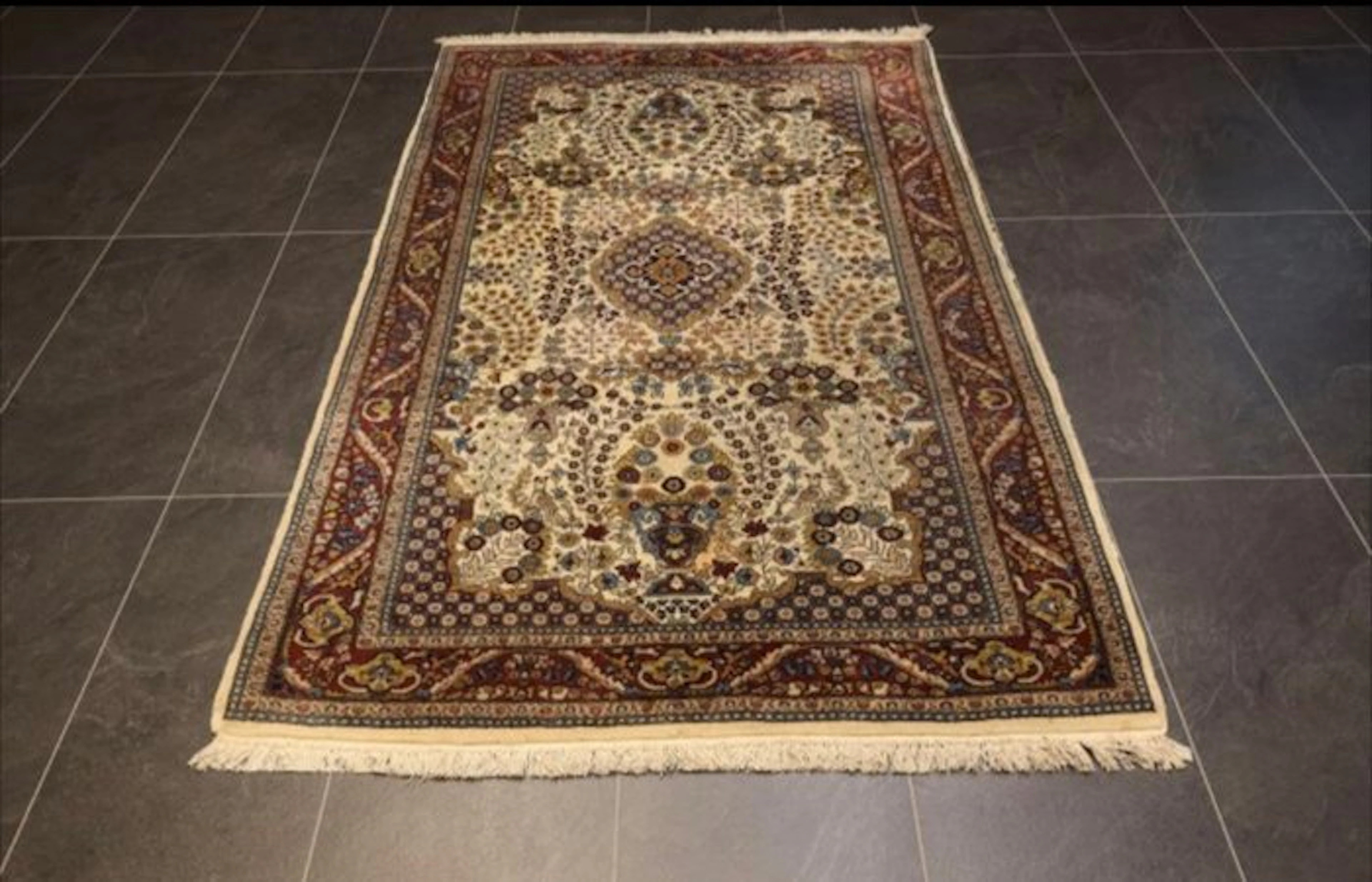 Carpet - 237 cm - 140 cm - Ghoum carpet handknotted
