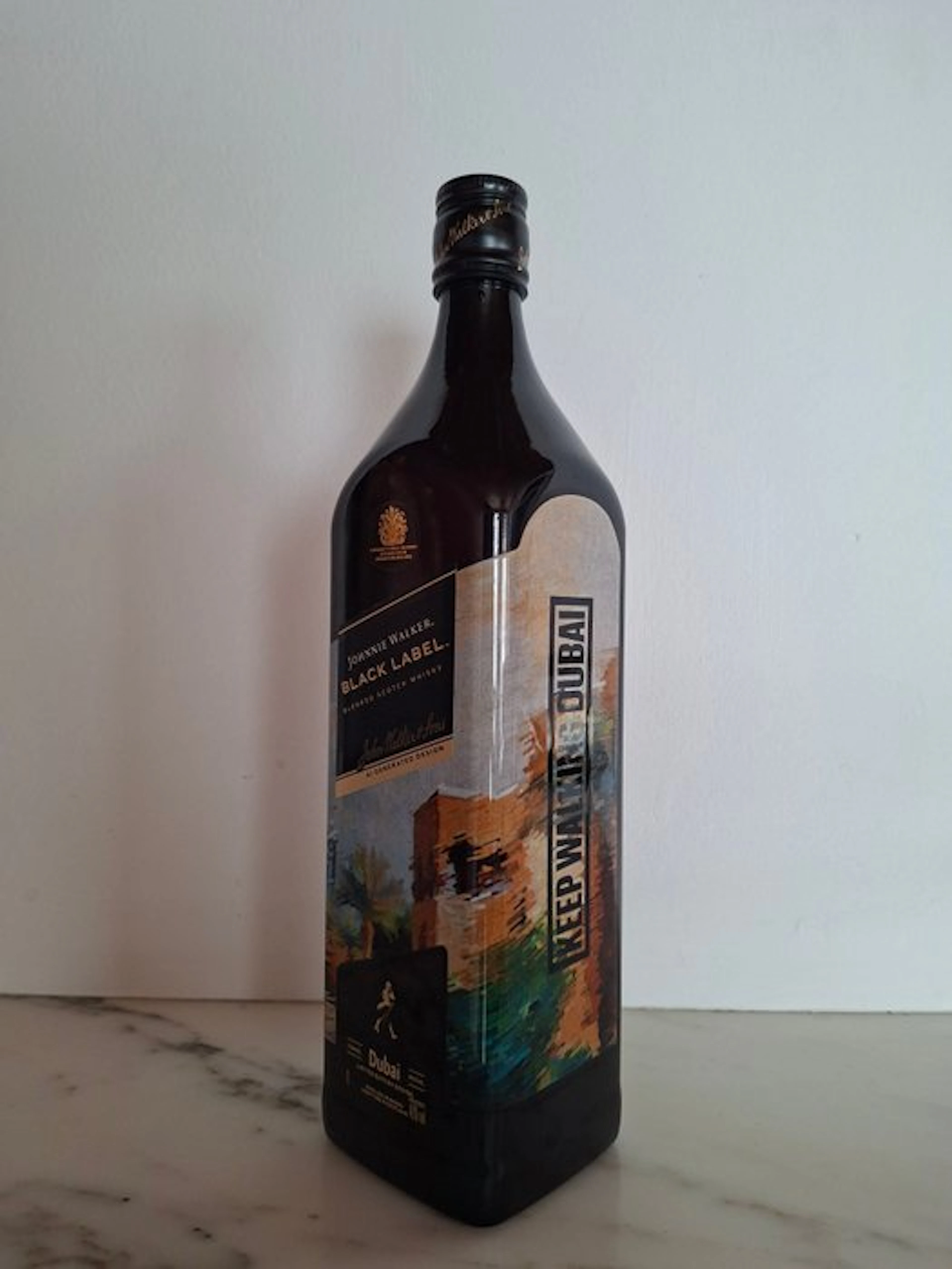 Johnnie Walker 12 years old Black Label Dubai Edition - 1 Litre