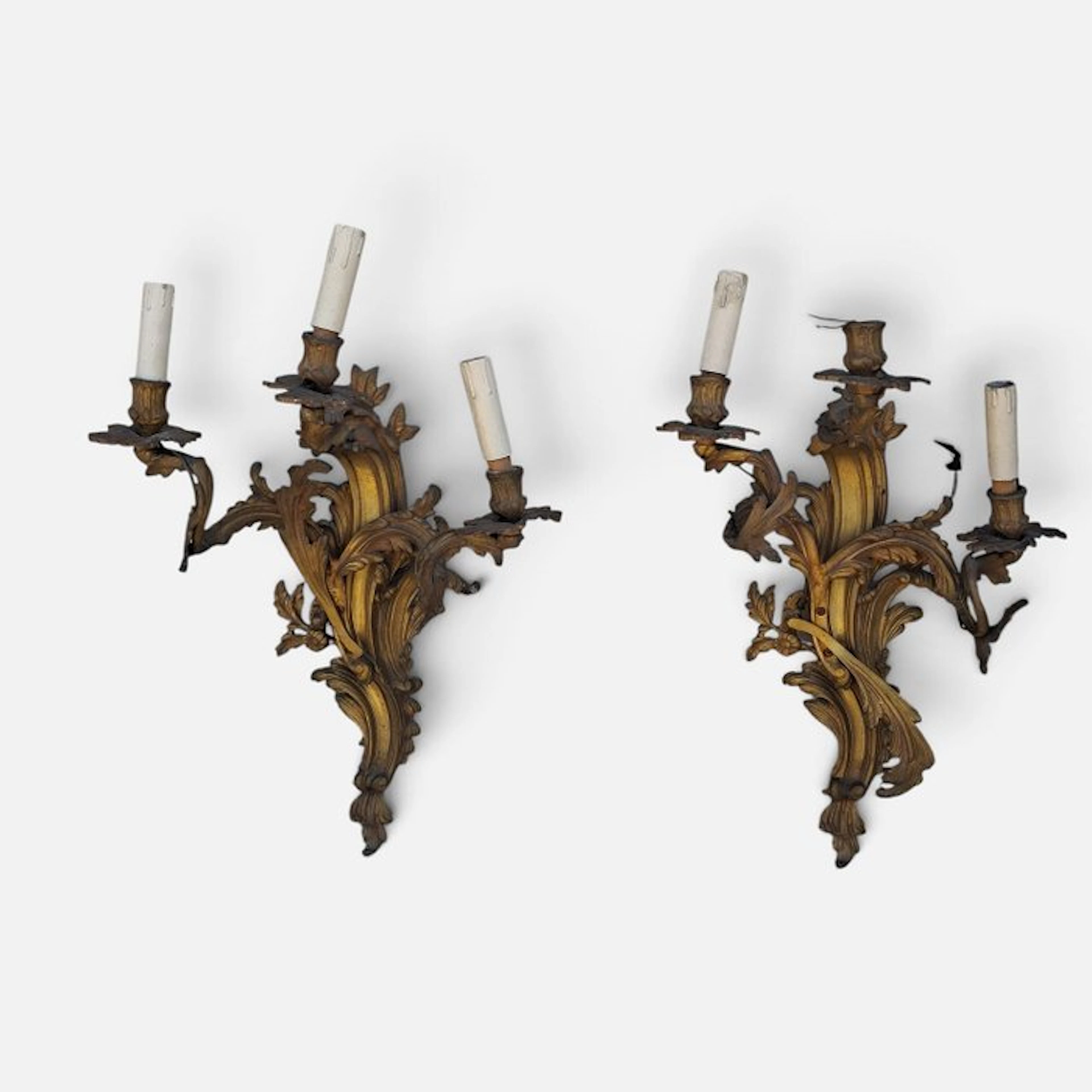 Candlestick (2) - Gilt bronze - a pair of candlesticks
