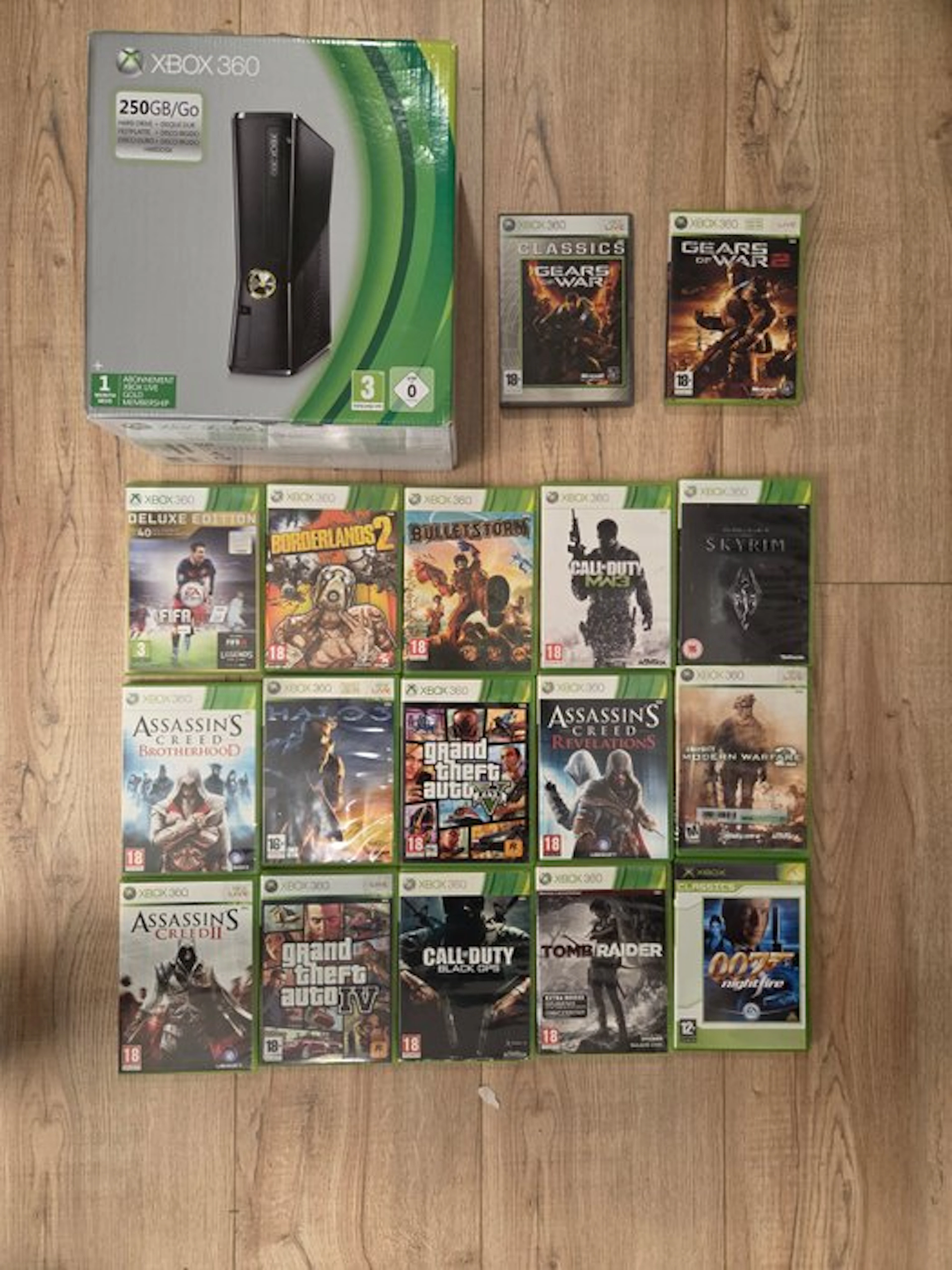 Microsoft - Xbox 360 - Xbox 360 Elite 250GB Boxed & 1...