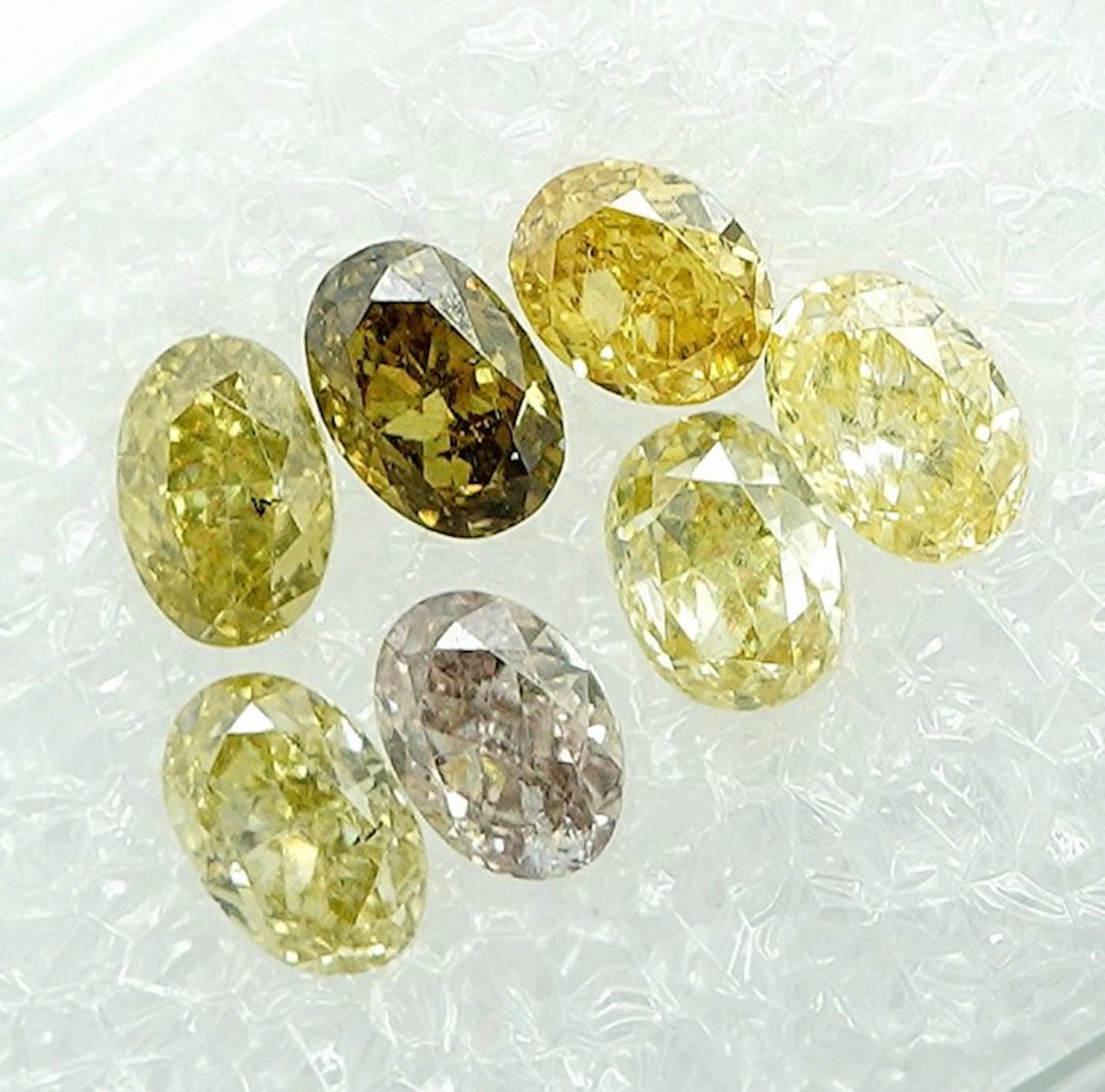 7 pcs Diamond (Natural coloured) - 1.03 ct - Oval - Fancy Yellow