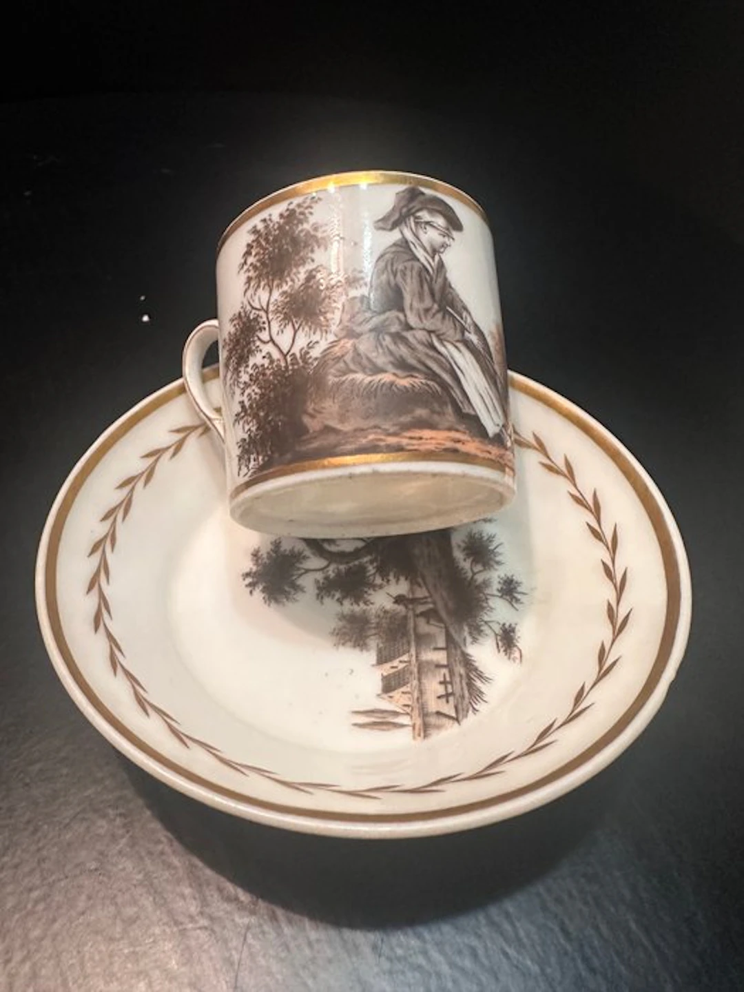 Porcelaine de Paris - Cup and saucer - Porcelain