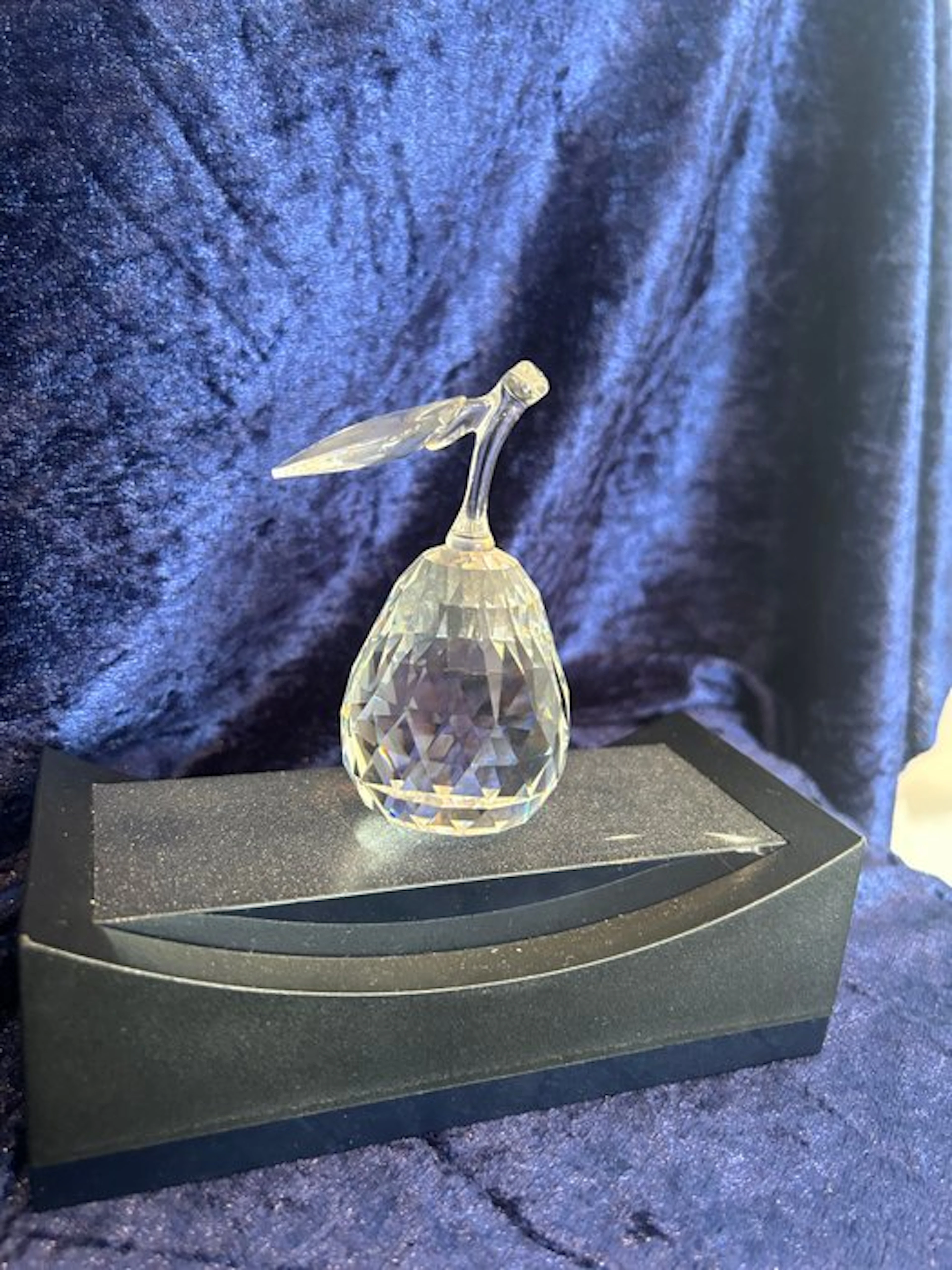 Swarovski - Figurine - Pear - 162885 - Box + Certificate - Crystal
