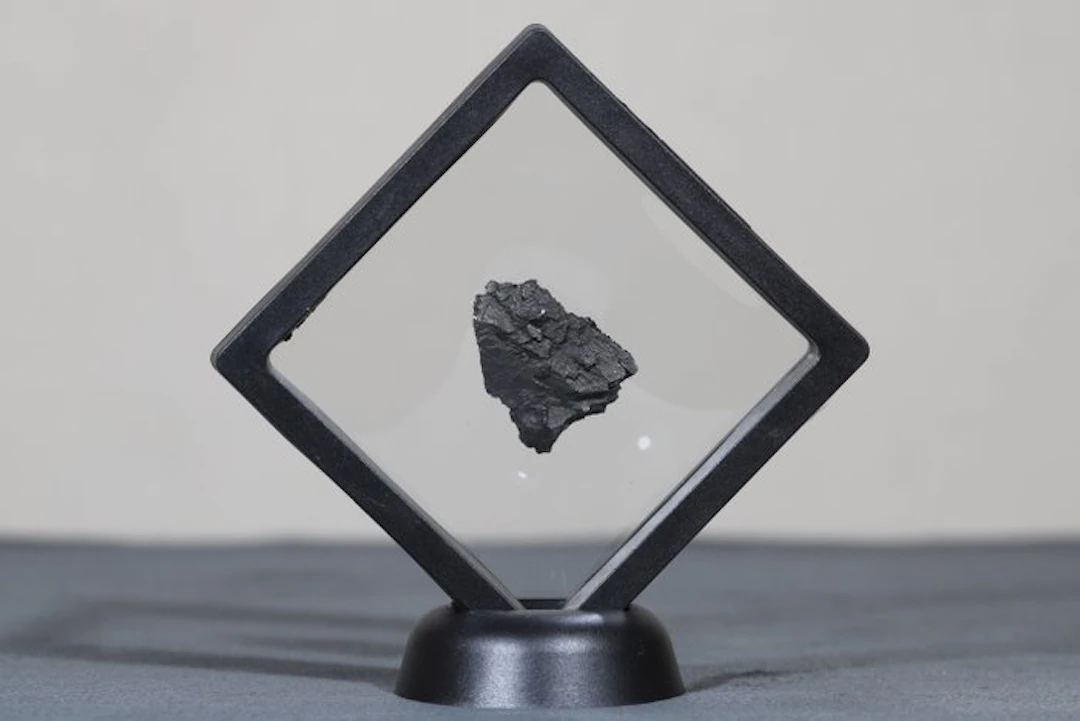 Saint-Aubin French Iron Meteorite - 21 g