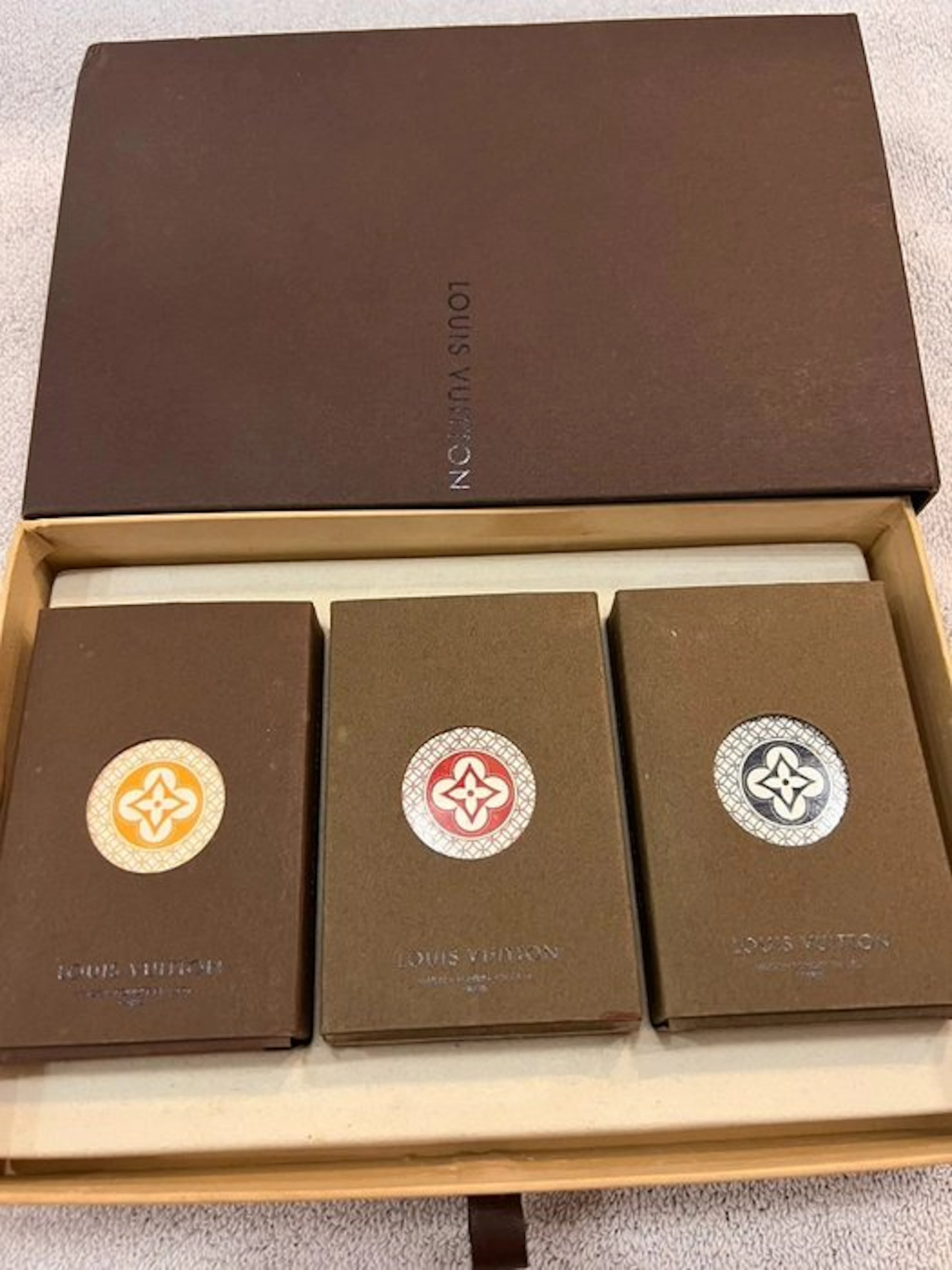 Louis Vuitton - Poker set - Louis Vuitton playing cards set - Paper