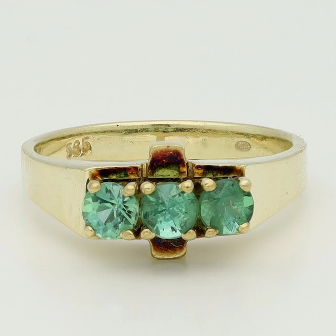 Ring - 14 kt. Yellow gold Emerald