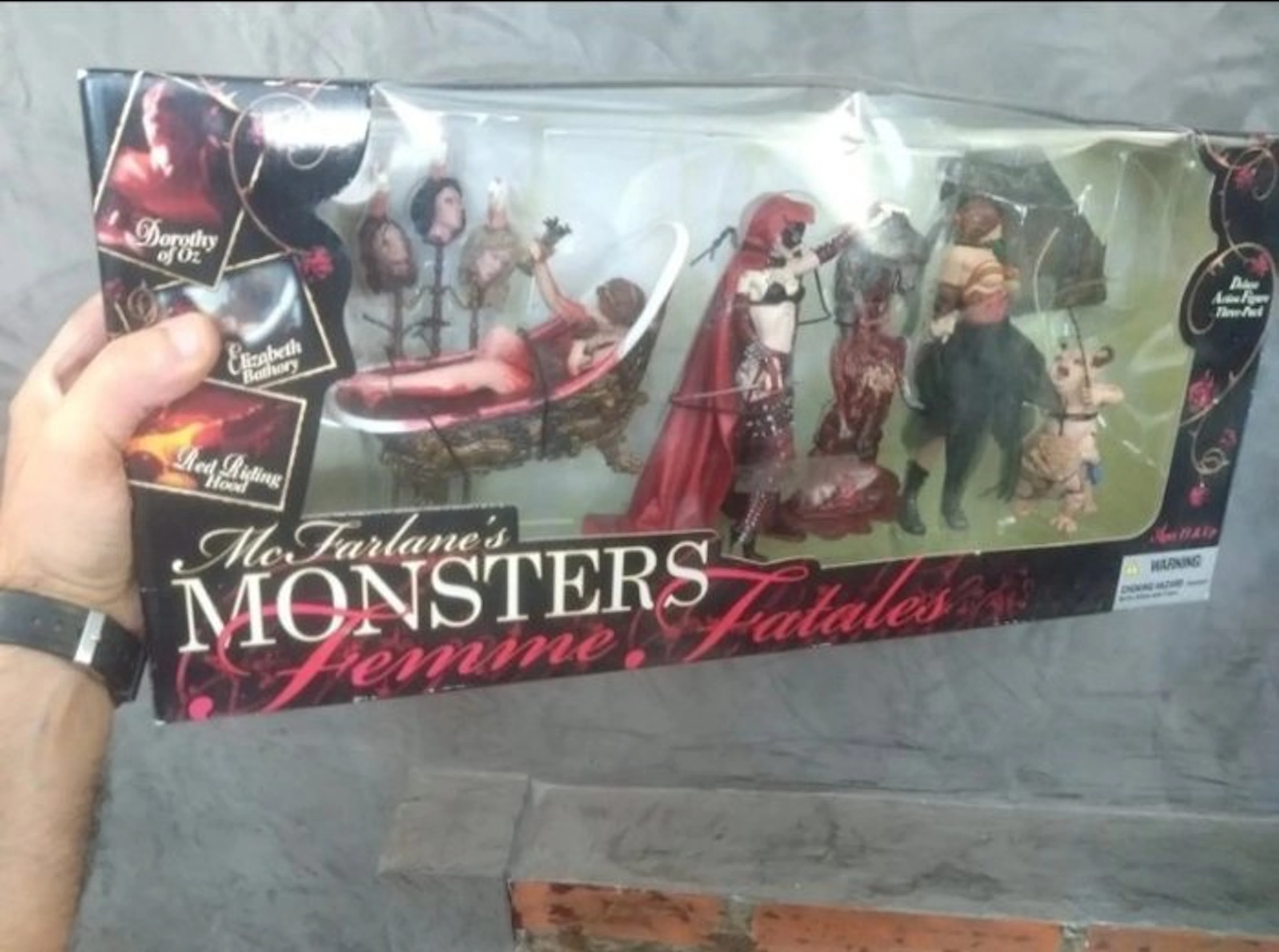 McFarlane Toys - McFarlane Toys - Sculpture