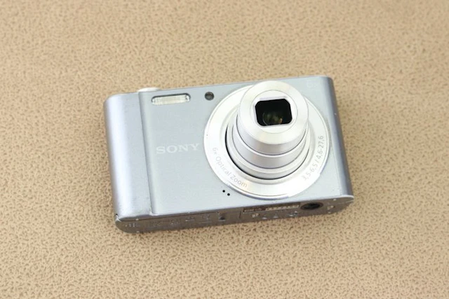 Sony Cybershot DSC-W810, 20.1MP Digital compact camera
