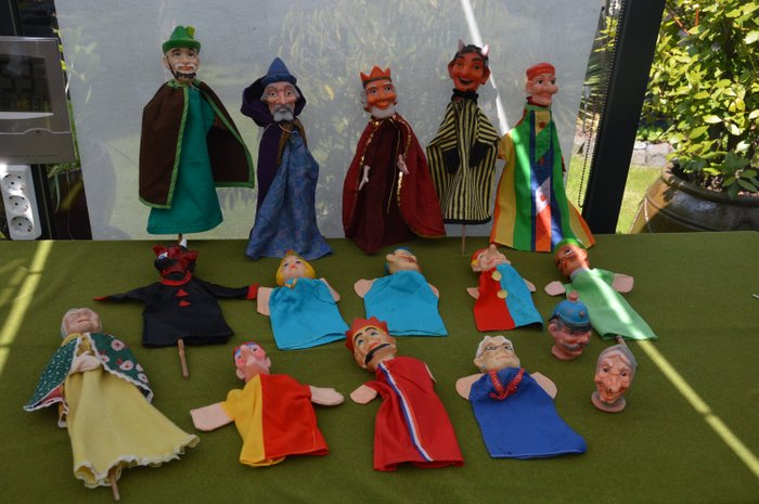 unknown - Doll 16 vintage poppenkastpoppen - 1970-1980 - Netherlands
