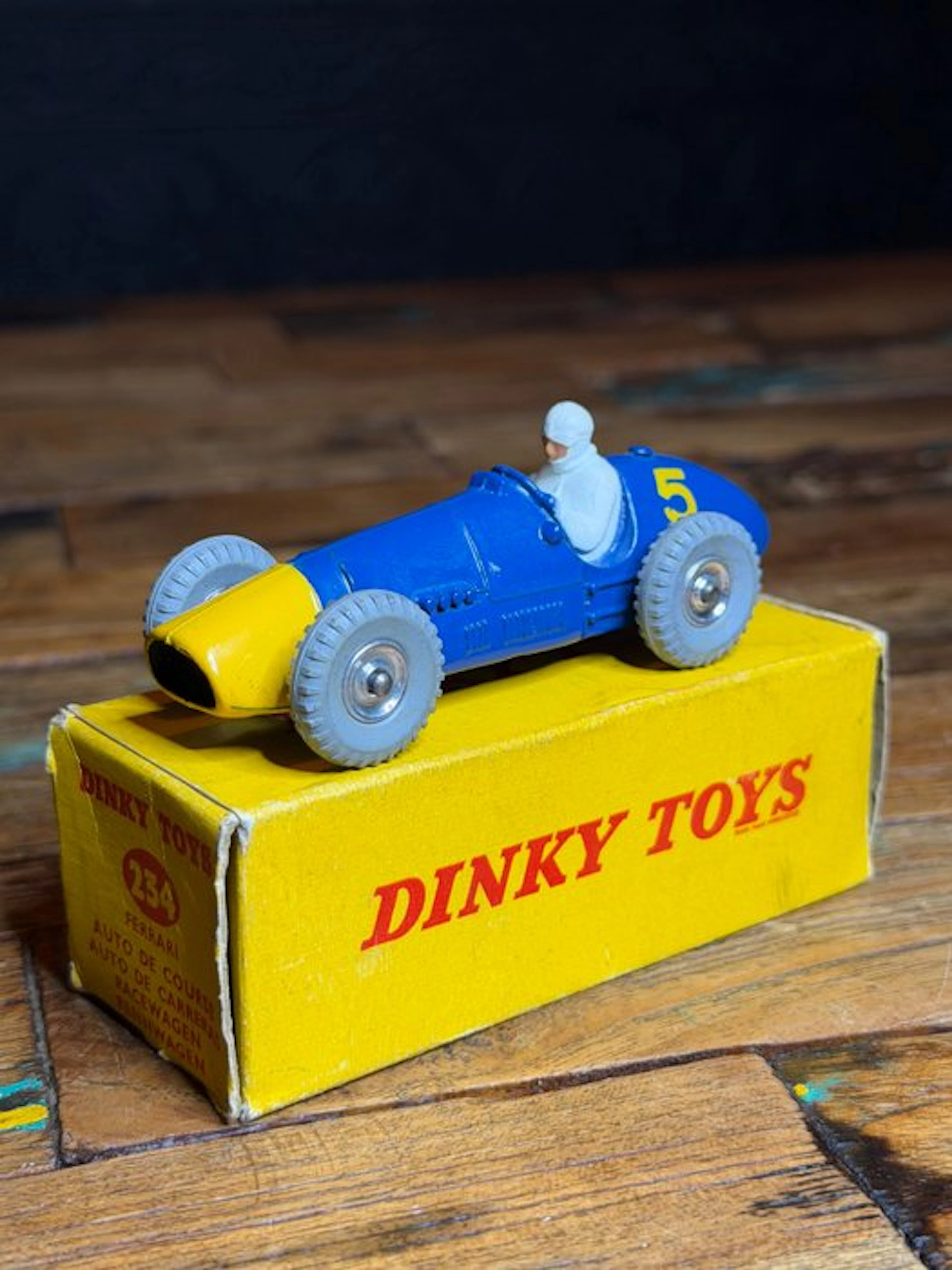 Dinky Toys 1:43 - Model race car - Dinky Toys 234 Ferrari nr