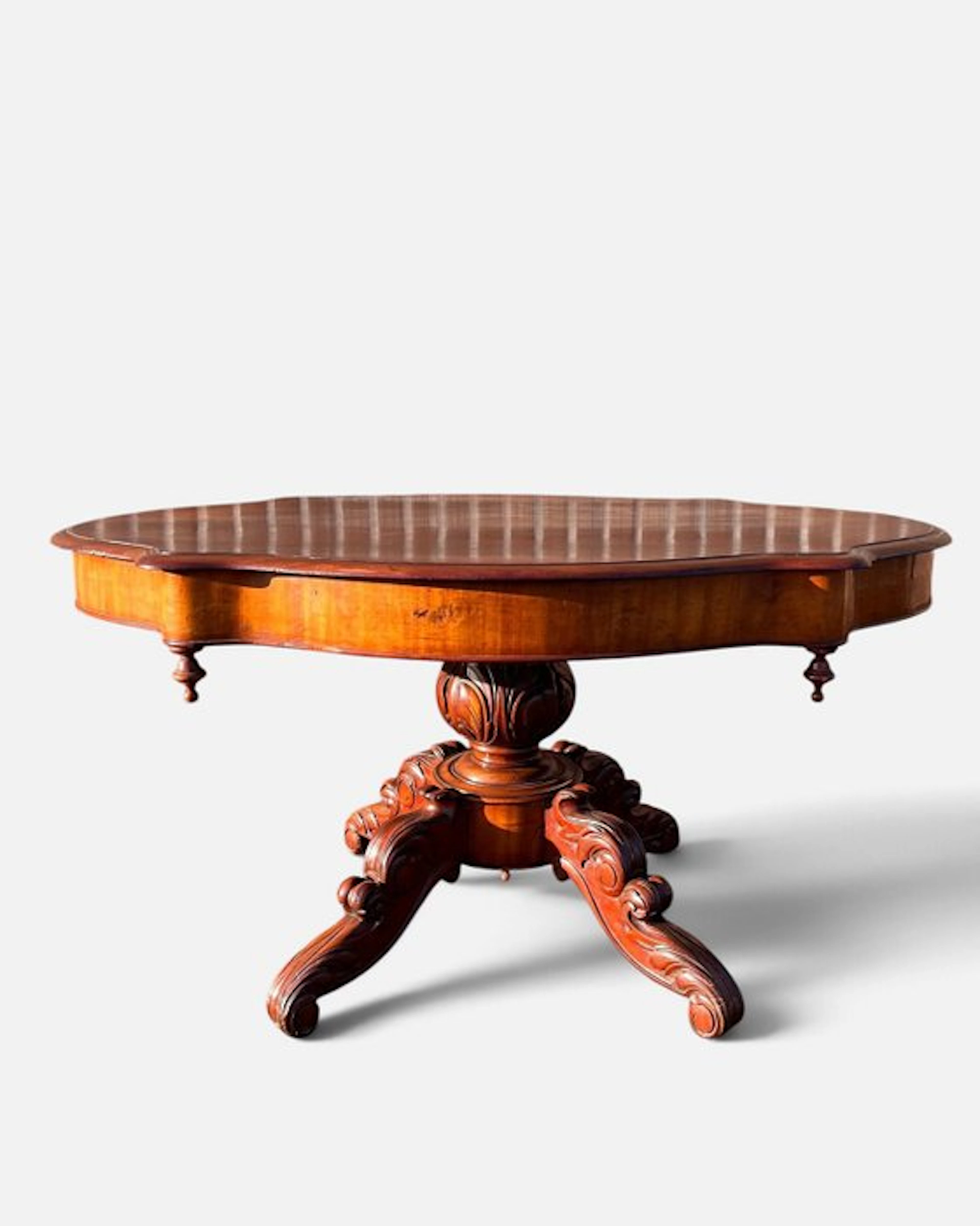 Coffee table - Biedermeier - mahogany or walnut wood - coffee table