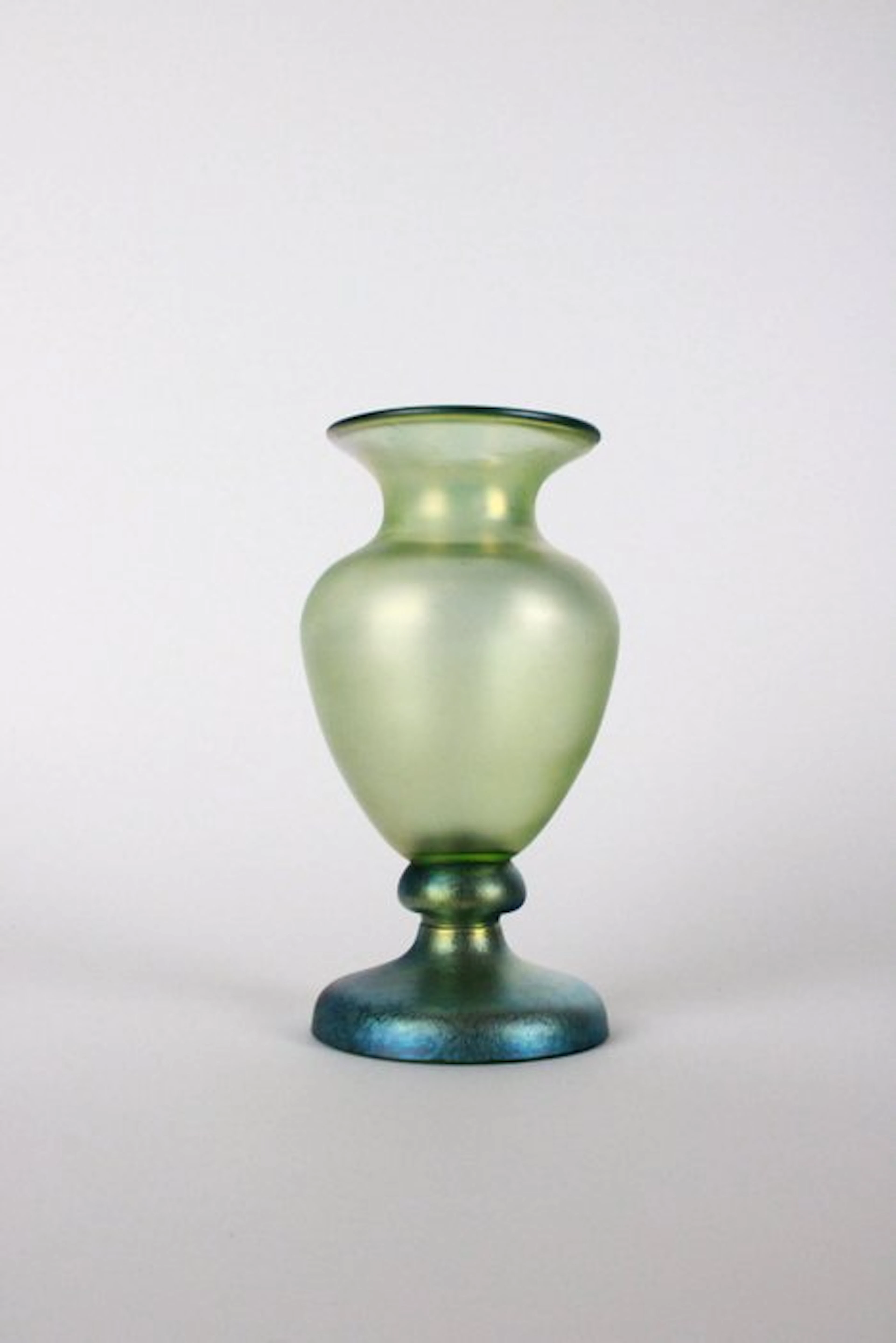 Johann Loetz Witwe - Vase - Olympia - Iridescent glass