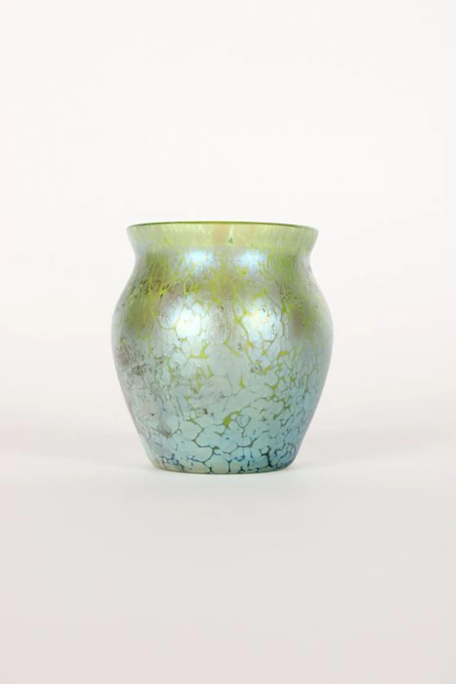 Lötz Witwe, Loetz - Vase - 'Crete Papillon'' - Iridescent glass