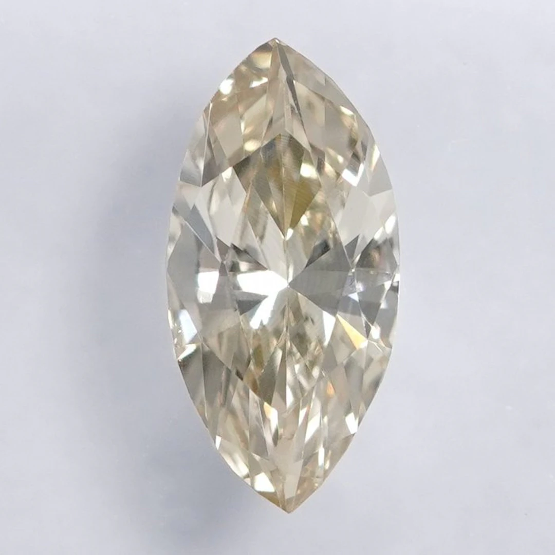 No reserve price - 1 pcs Diamond (Natural coloured)...