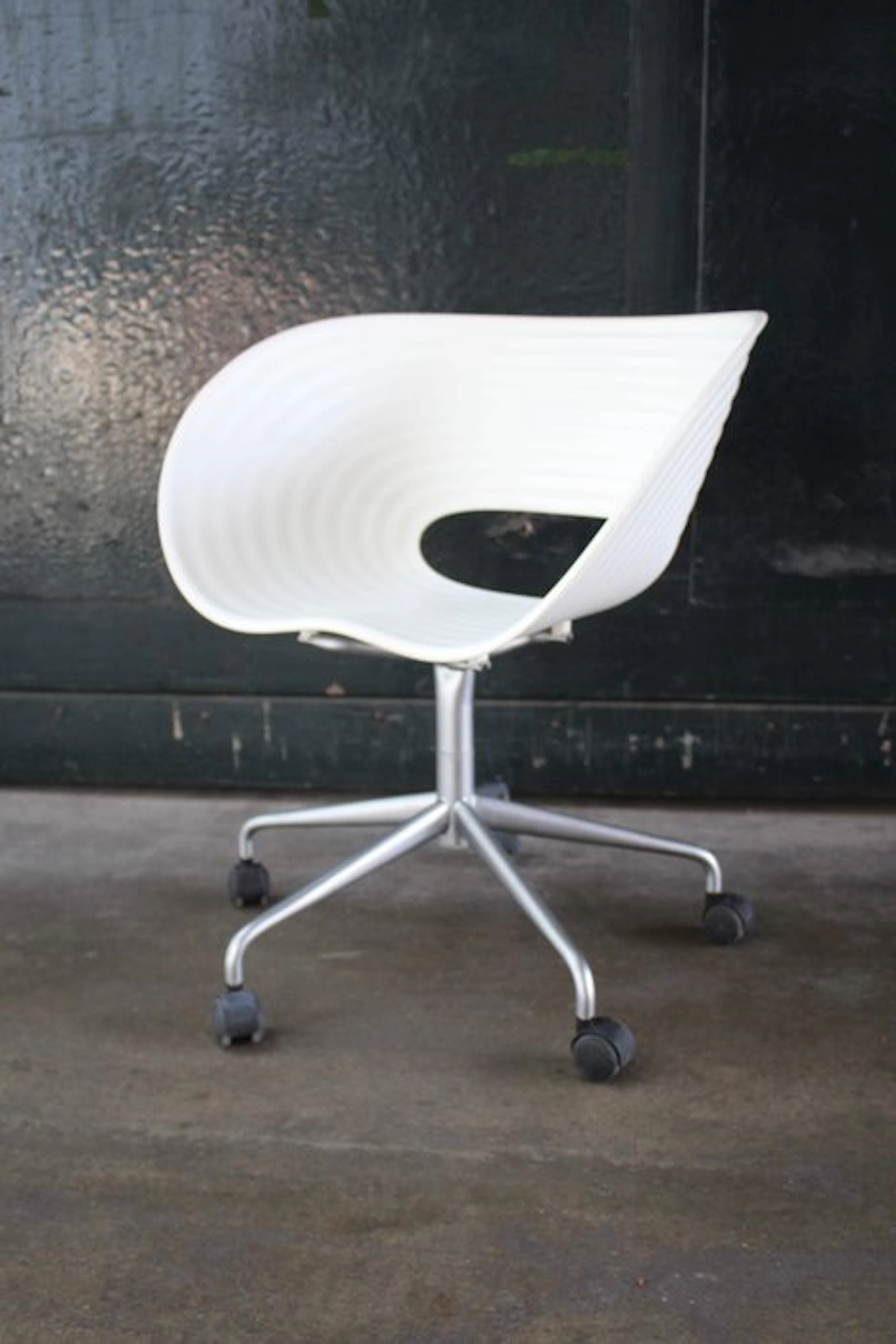Vitra - Ron Arad - Office chair - Tom Vac - Aluminium, Plastic