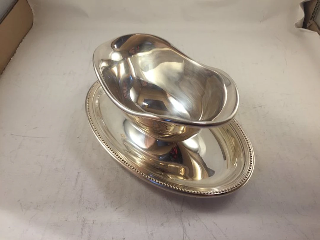 Christofle - Gravy boat - Pearls - Silverplated