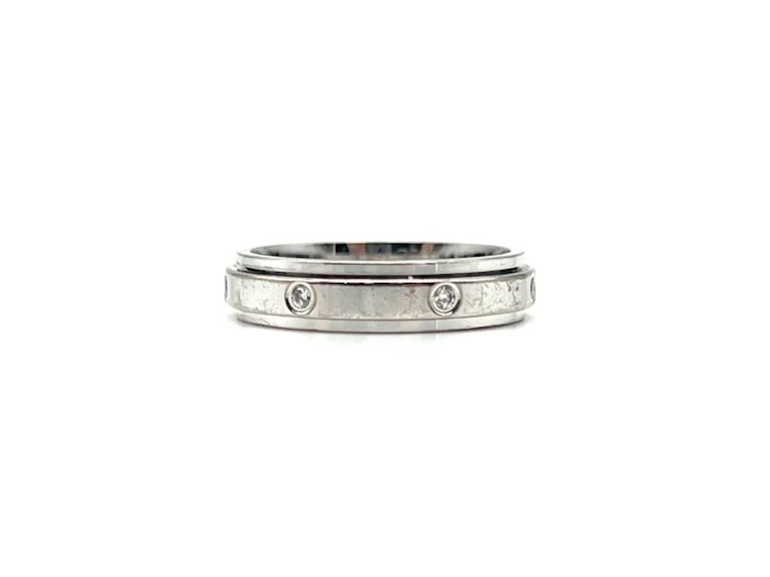 Piaget - Ring - Possession - 18 kt. White gold - 0.14ct. tw. Diamond (Natural)