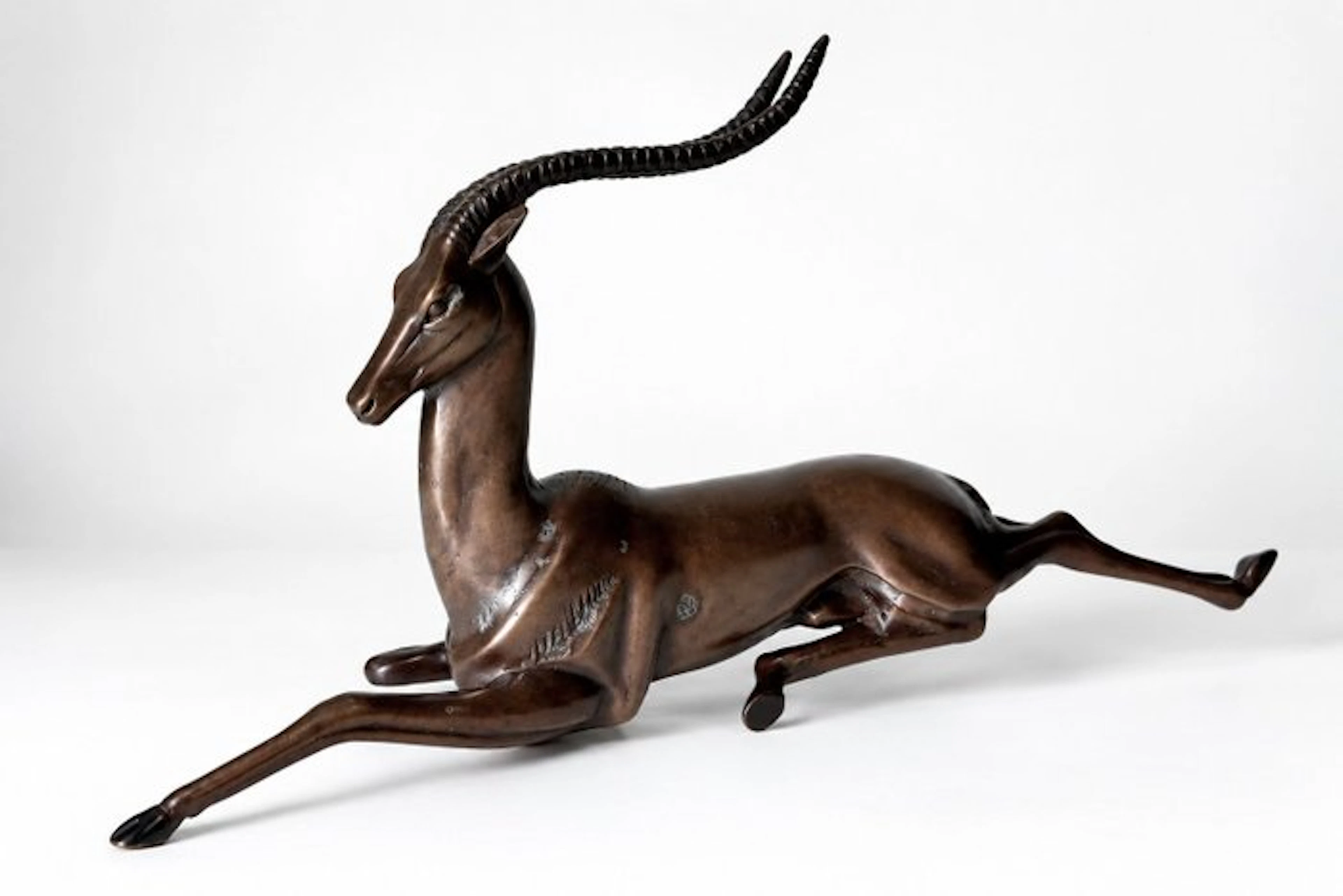 Attr. Pierre Le Faguays - Statue, Liggende Antilope - 18 cm - Bronze - 1925