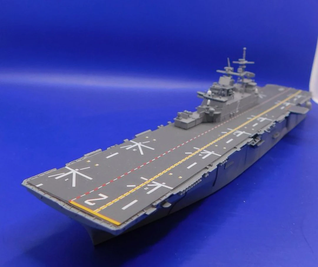Argos 1:1250 - Model ship - Argos AS 32a - USS Essex LHD 2