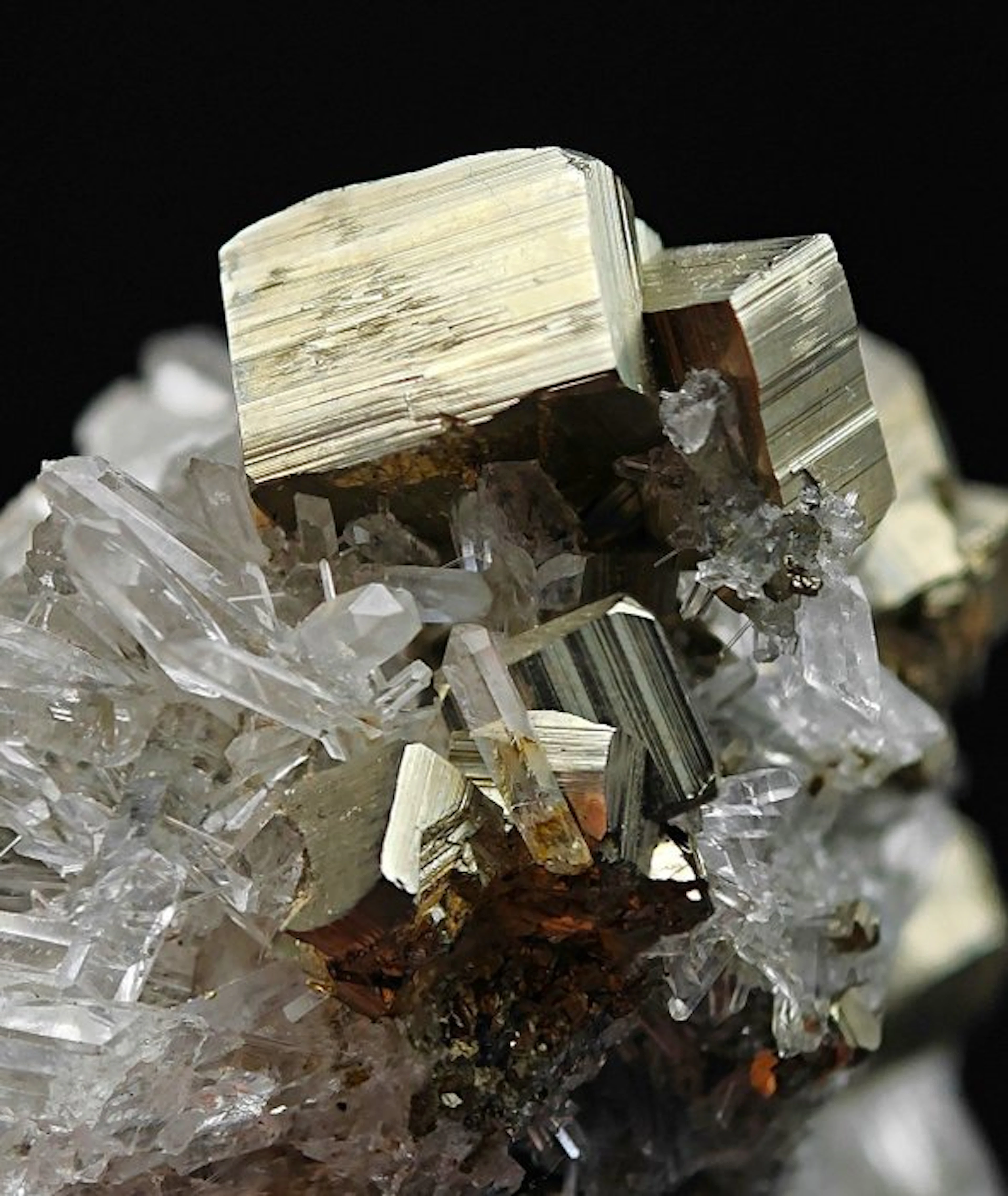 Quartz with pyrite