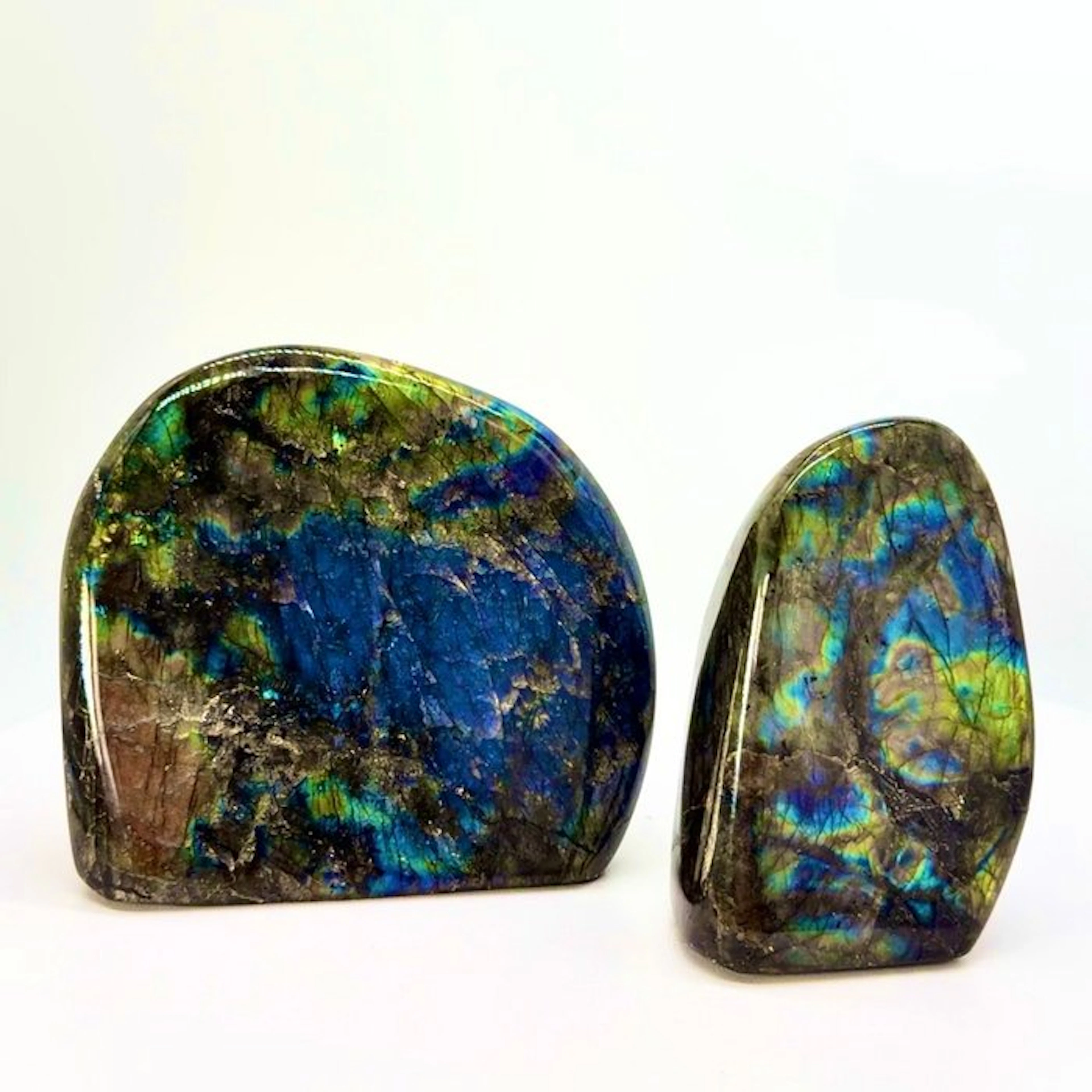 Magnificent Labradorite Duo Carving - Height: 90 mm...