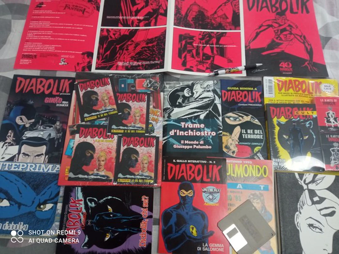 Diabolik 12 x gadget - quadro
