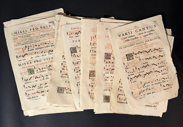 Monaci Francescani - Antifonario
