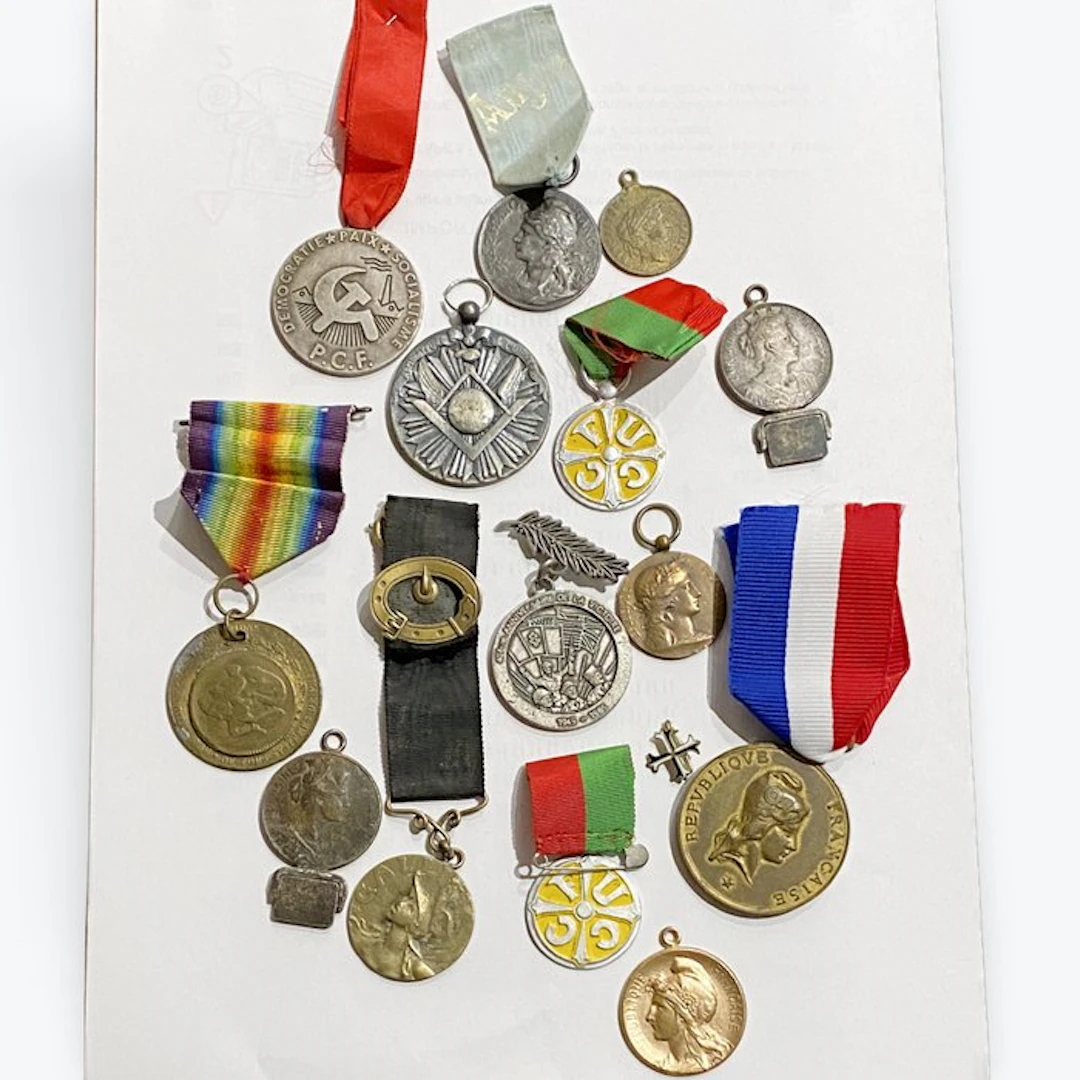 France - Military medal - Large lot of assorted medals.