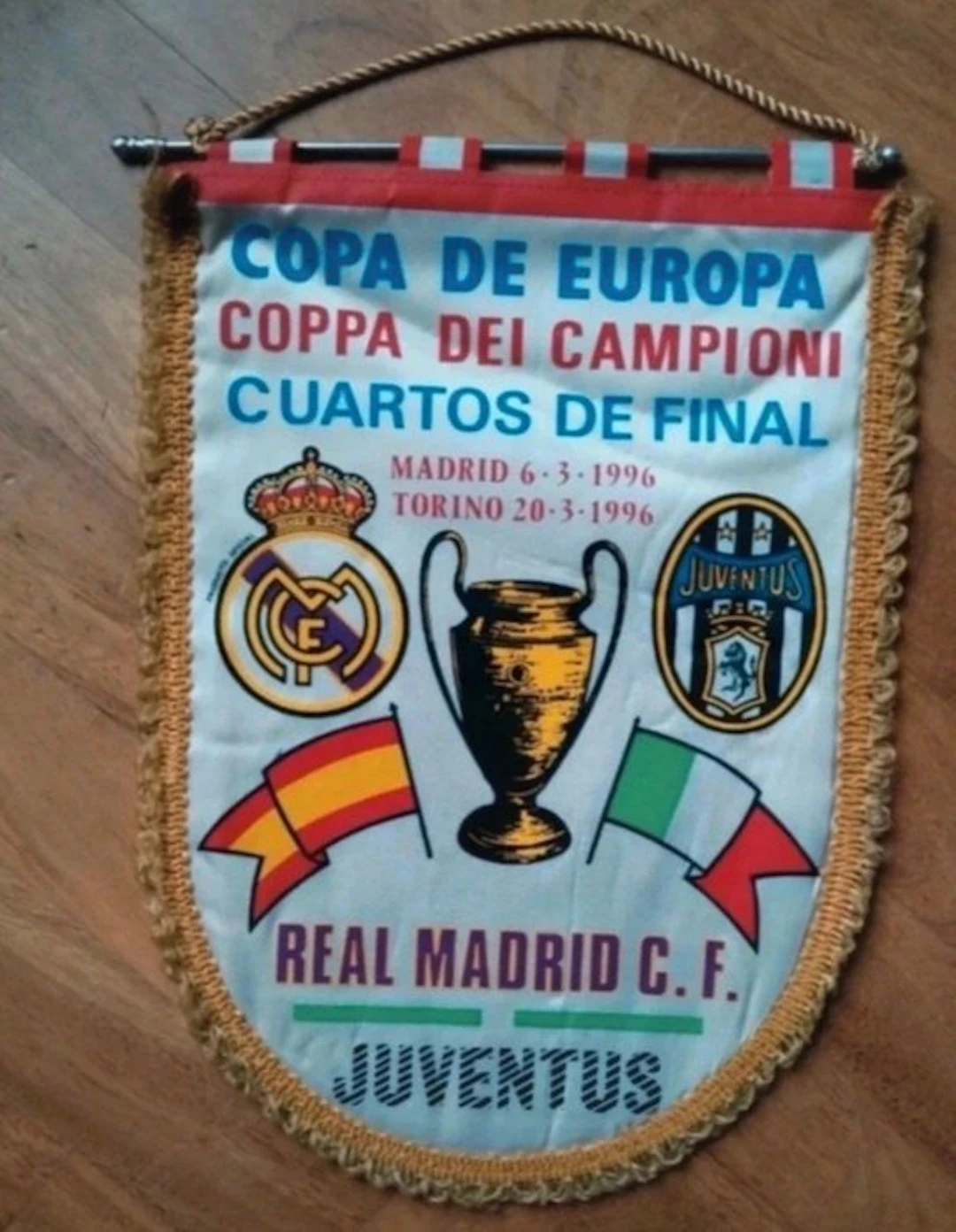 Real Madrid x Juventus - 1996 - Flag / pennant
