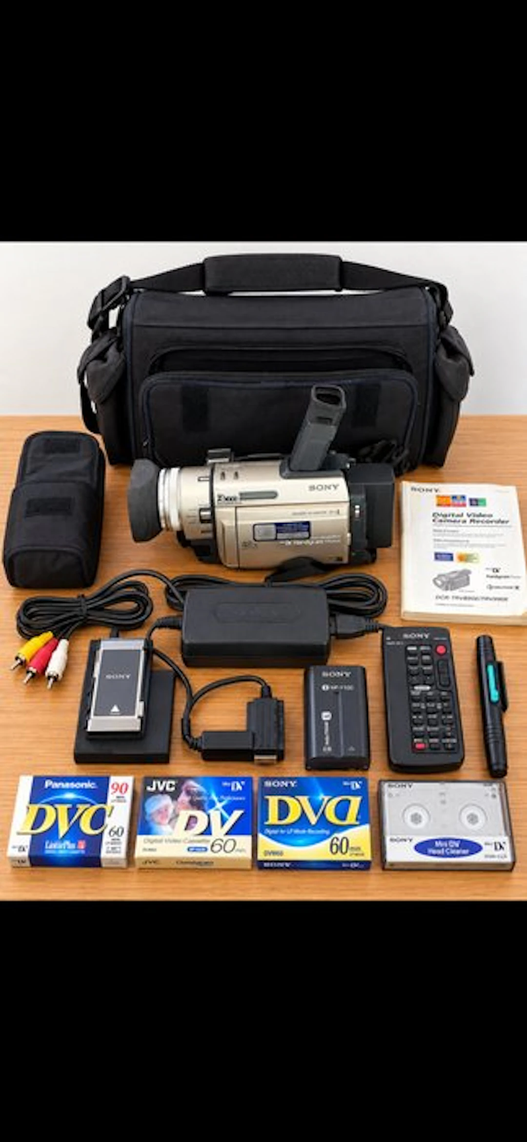 Sony DCR-TRV900E 3CCD MiniDV camcorder – Bag