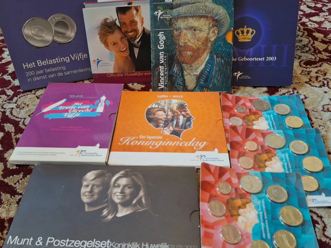 Netherlands. Euro 2002/2014 (11 items) Proof + BU (No reserve price)