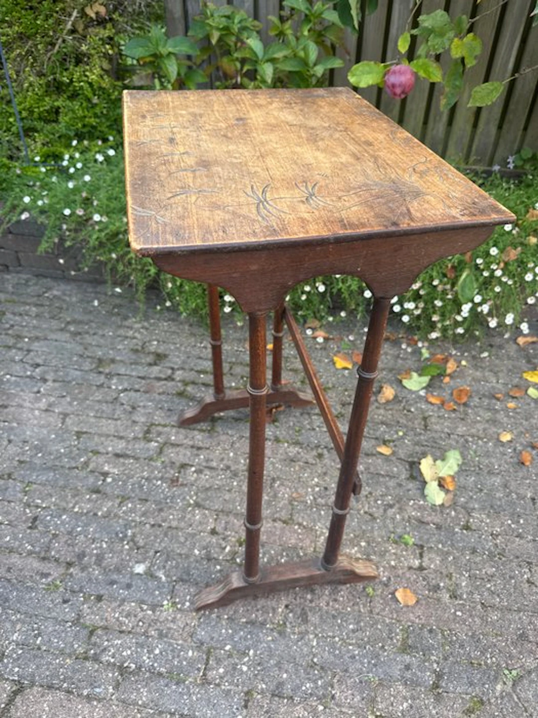 Side table - Wood - wooden side table
