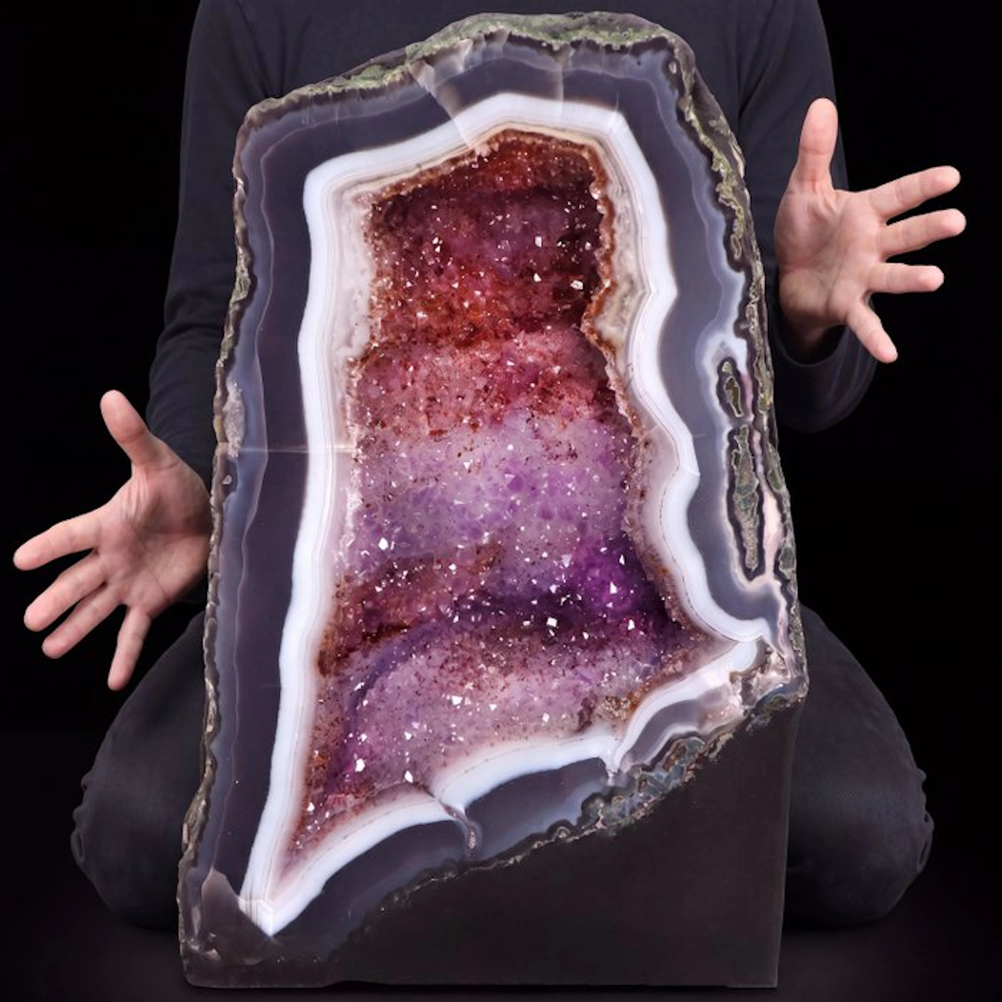 Vivid Amethyst & Blue Agate - 33x21x17 cm - Geode- 14.4 kg