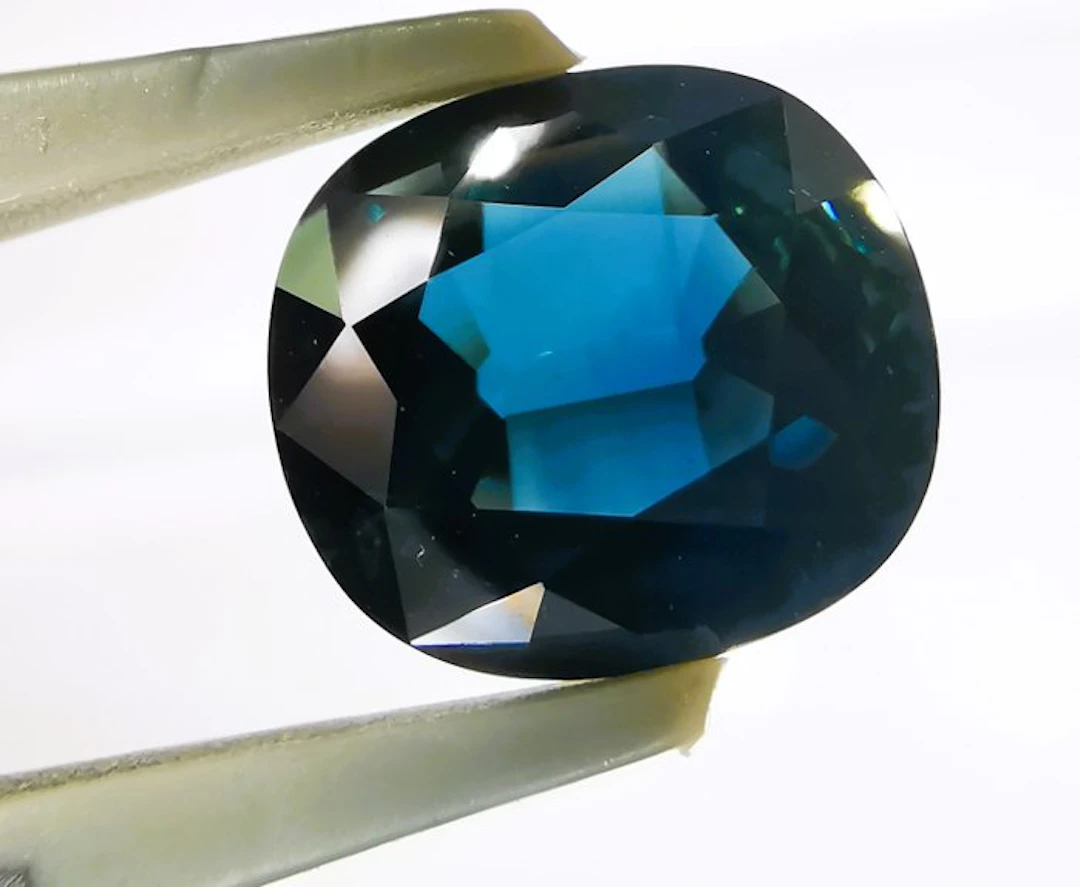 No reserve price - 1 pcs Blue Sapphire - 4.41 ct...