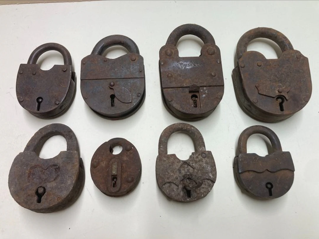 Padlock (18)