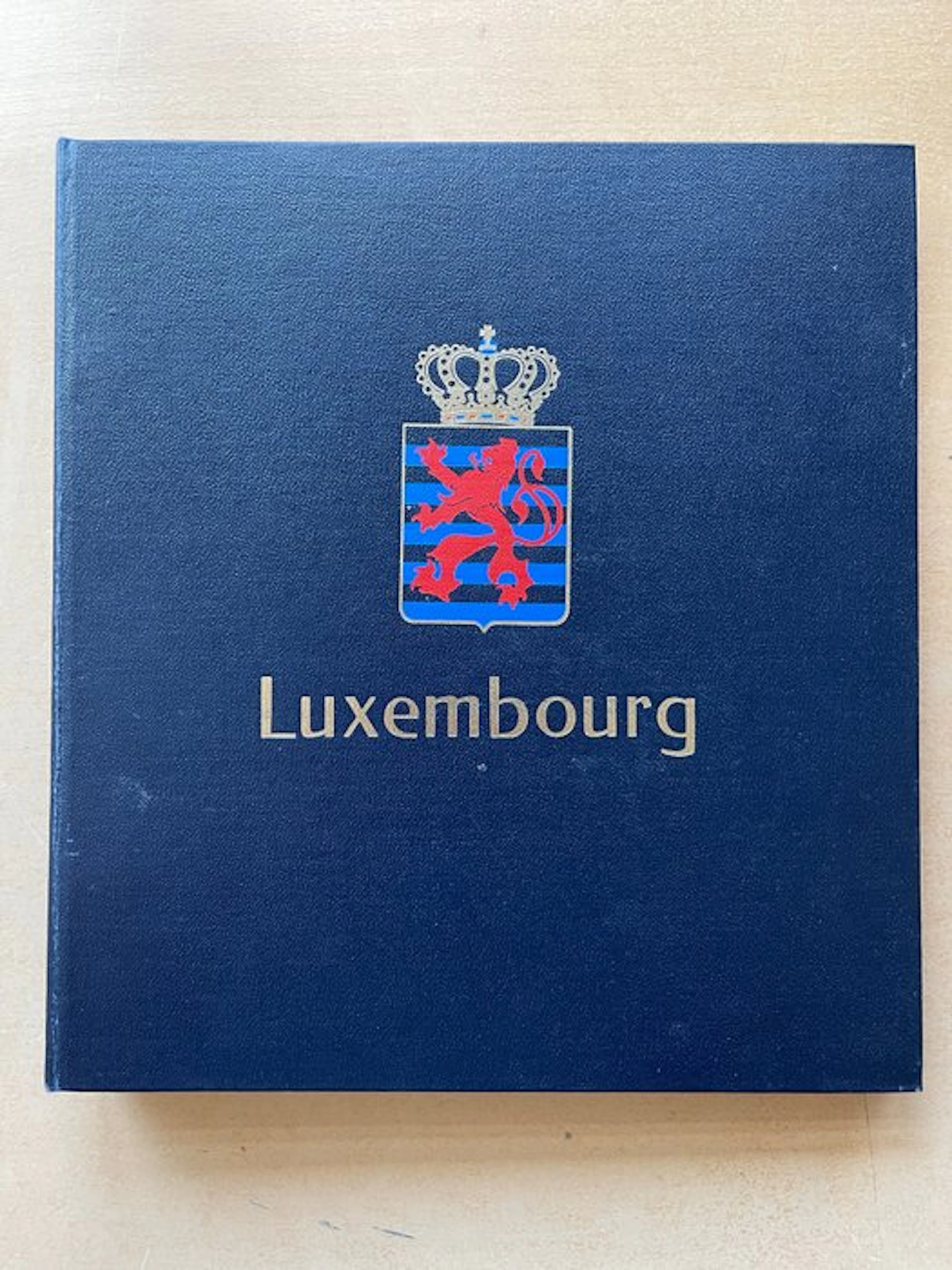 Luxembourg - Davo Album Luxembourg 1852–1959 with protective cover
