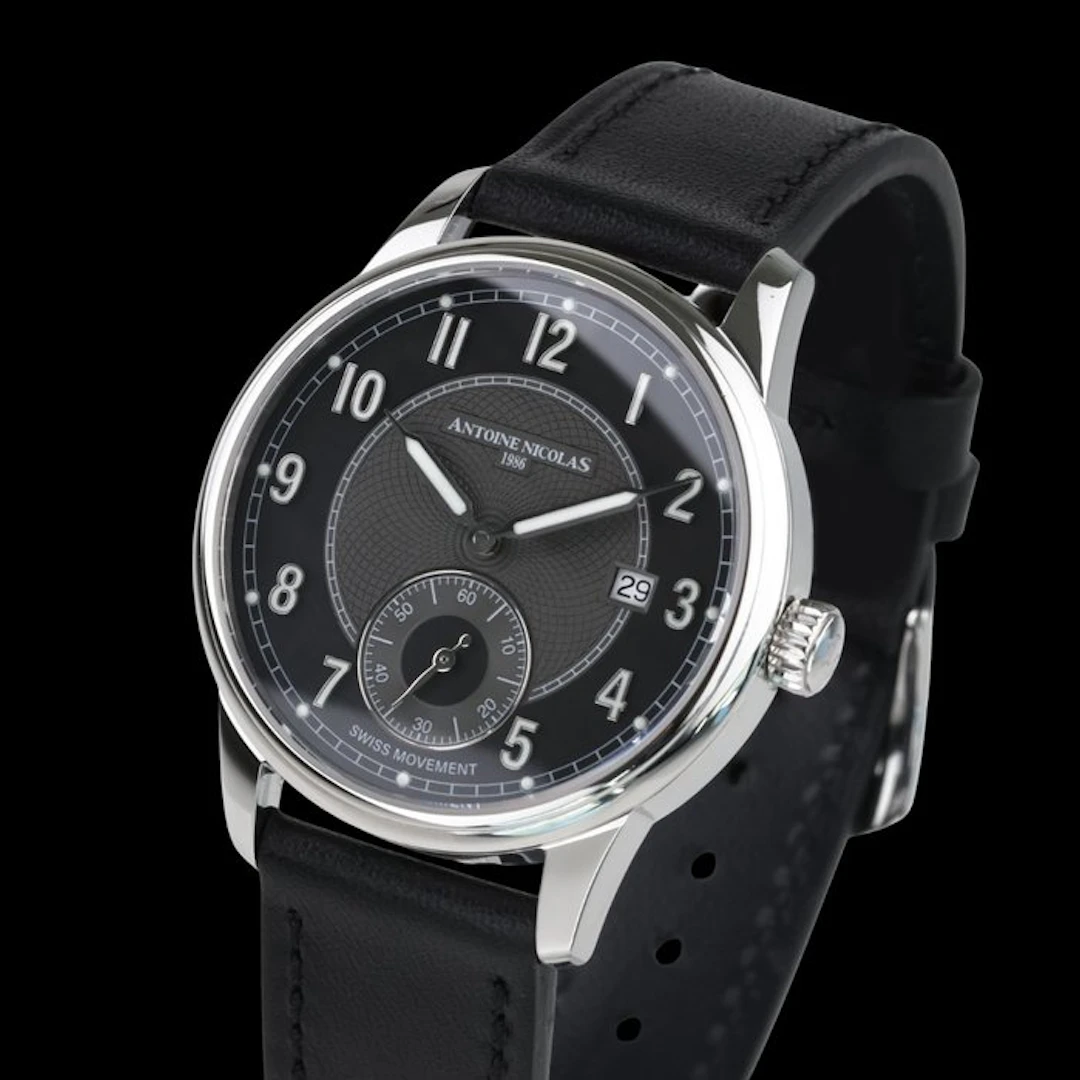 Antoine Nicolas 1986 - Londra "Swiss automatic movement"...